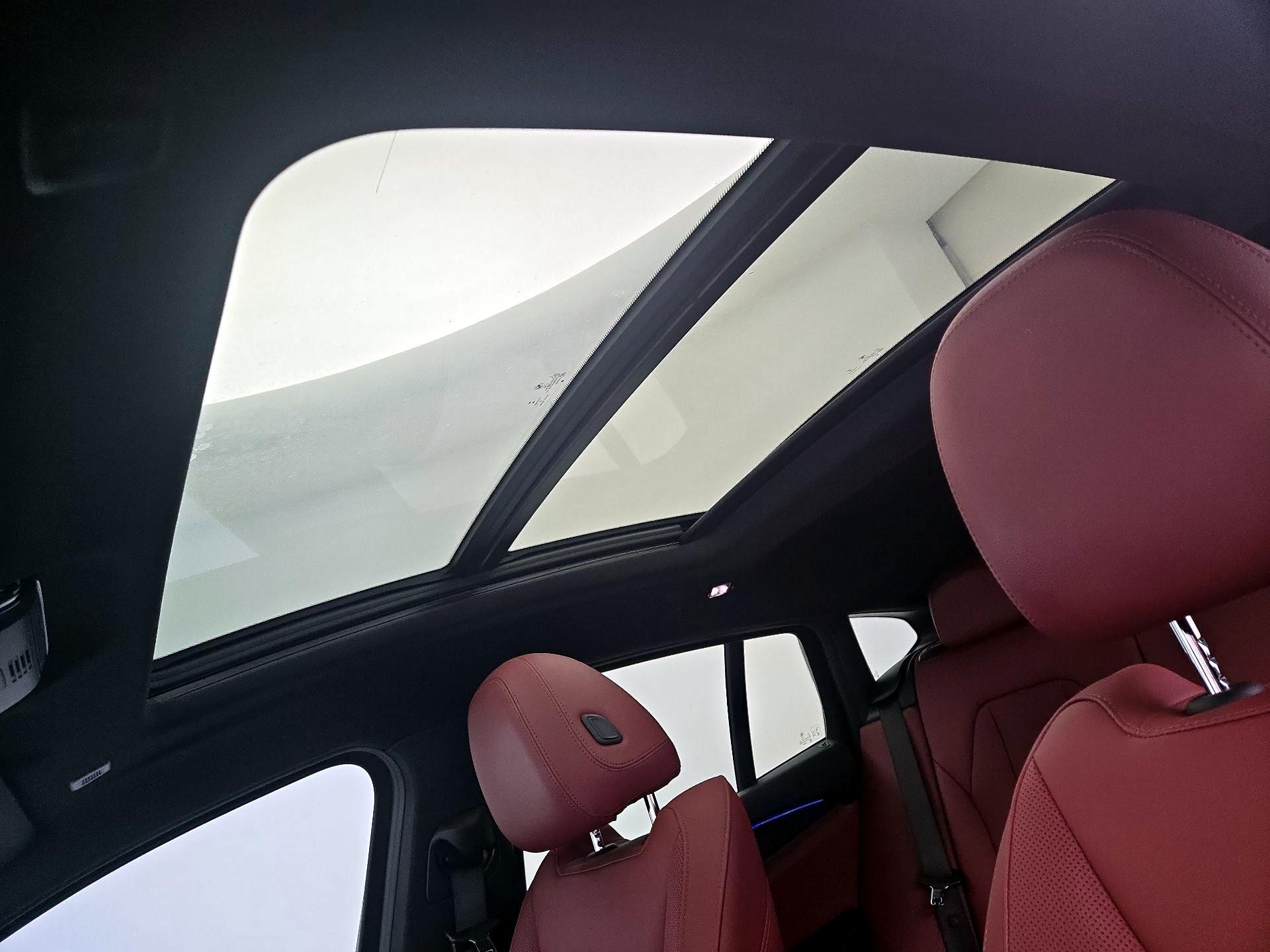 Thumbnail: 2022 BMW X4 - 20
