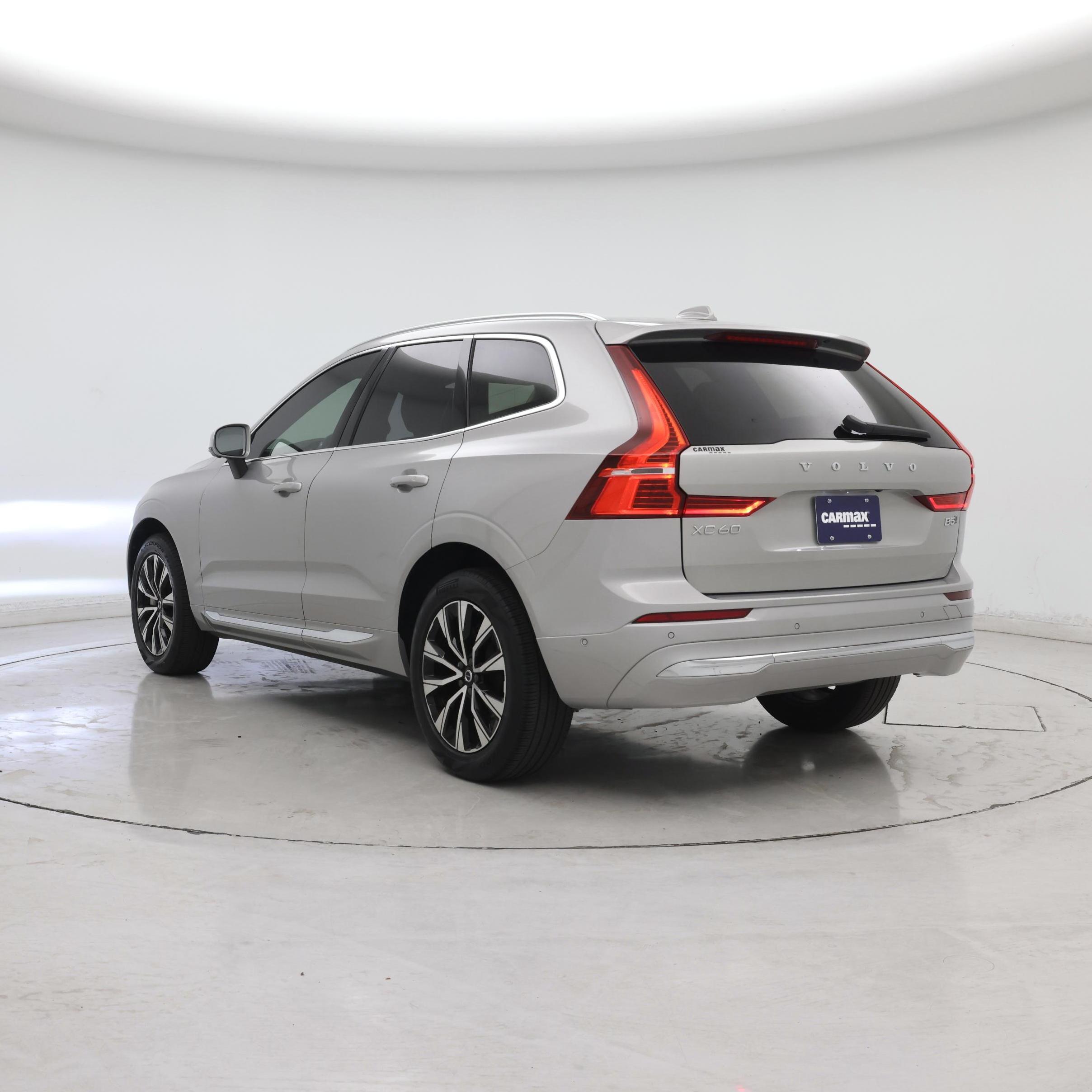 Thumbnail: 2023 Volvo XC60 - 2