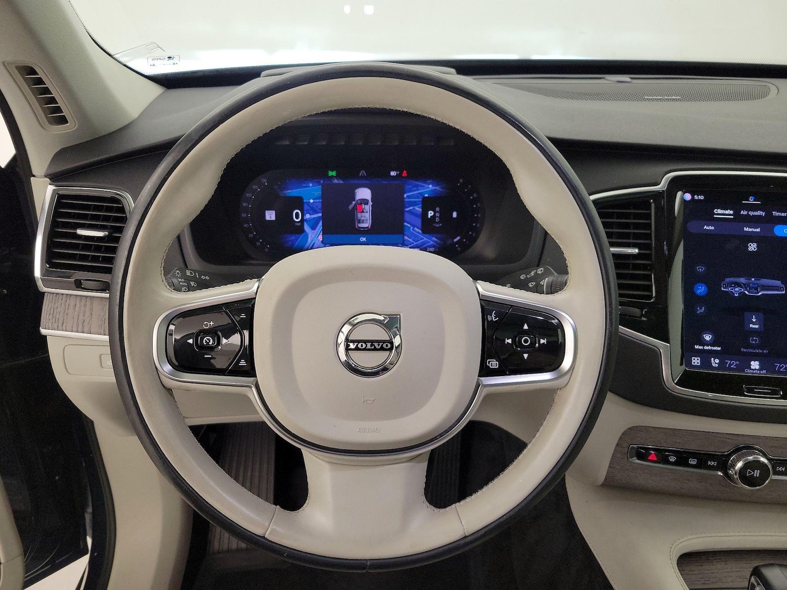 2023 Volvo XC90 Plus - Photo 11