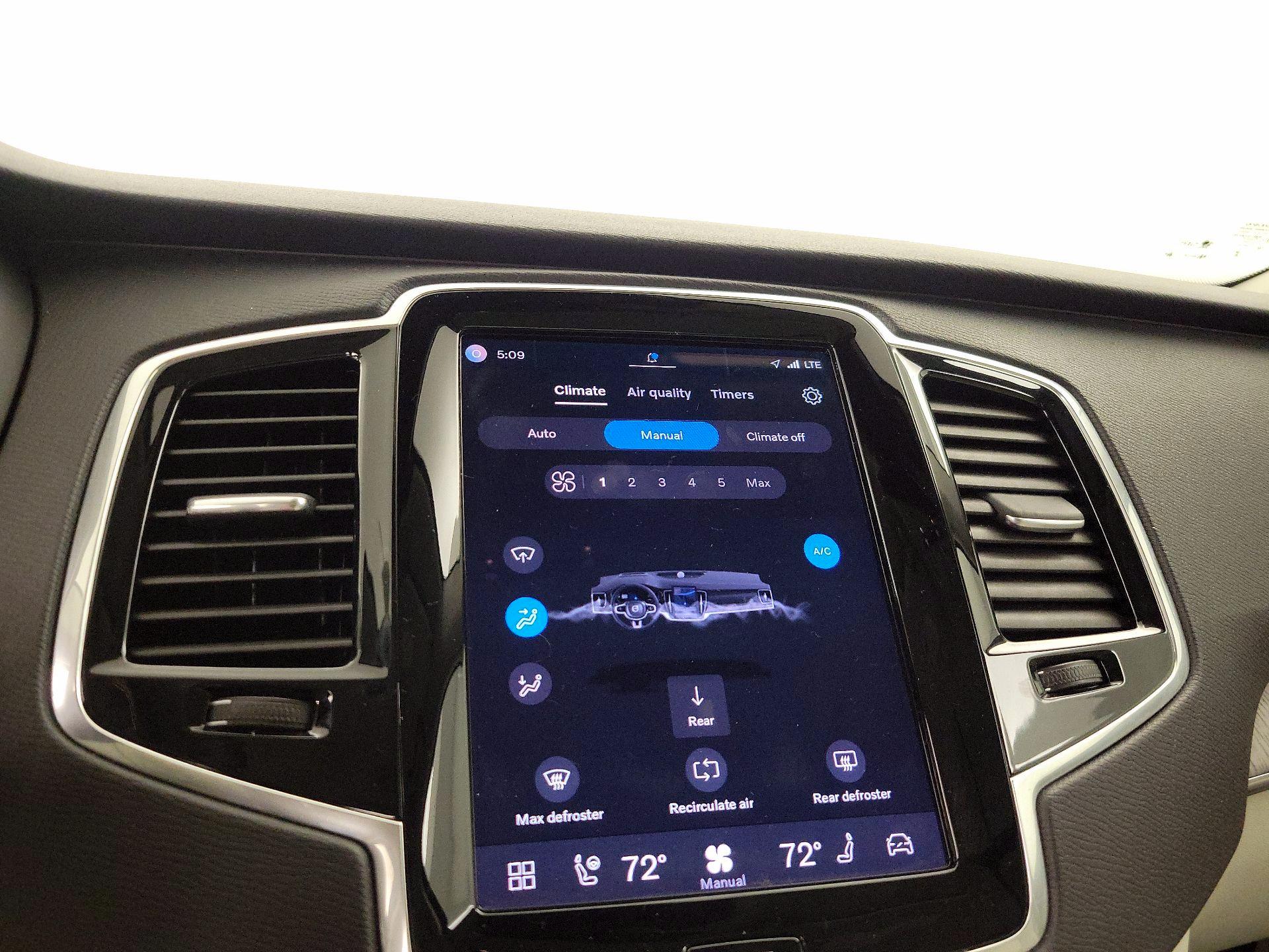 Thumbnail: 2023 Volvo XC90 - 17
