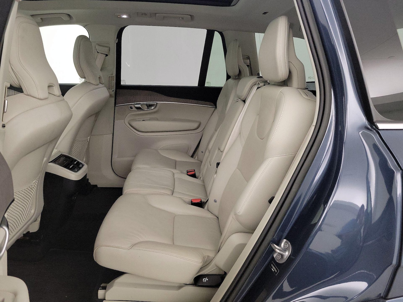 2023 Volvo XC90 Plus - Photo 21