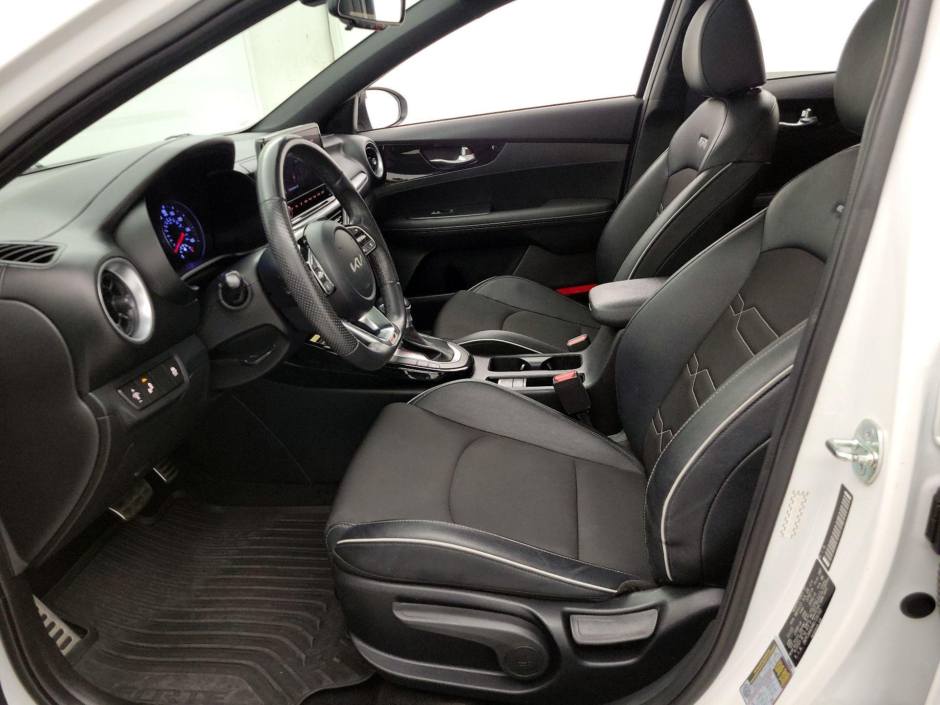 Thumbnail: 2024 Kia Forte - 11