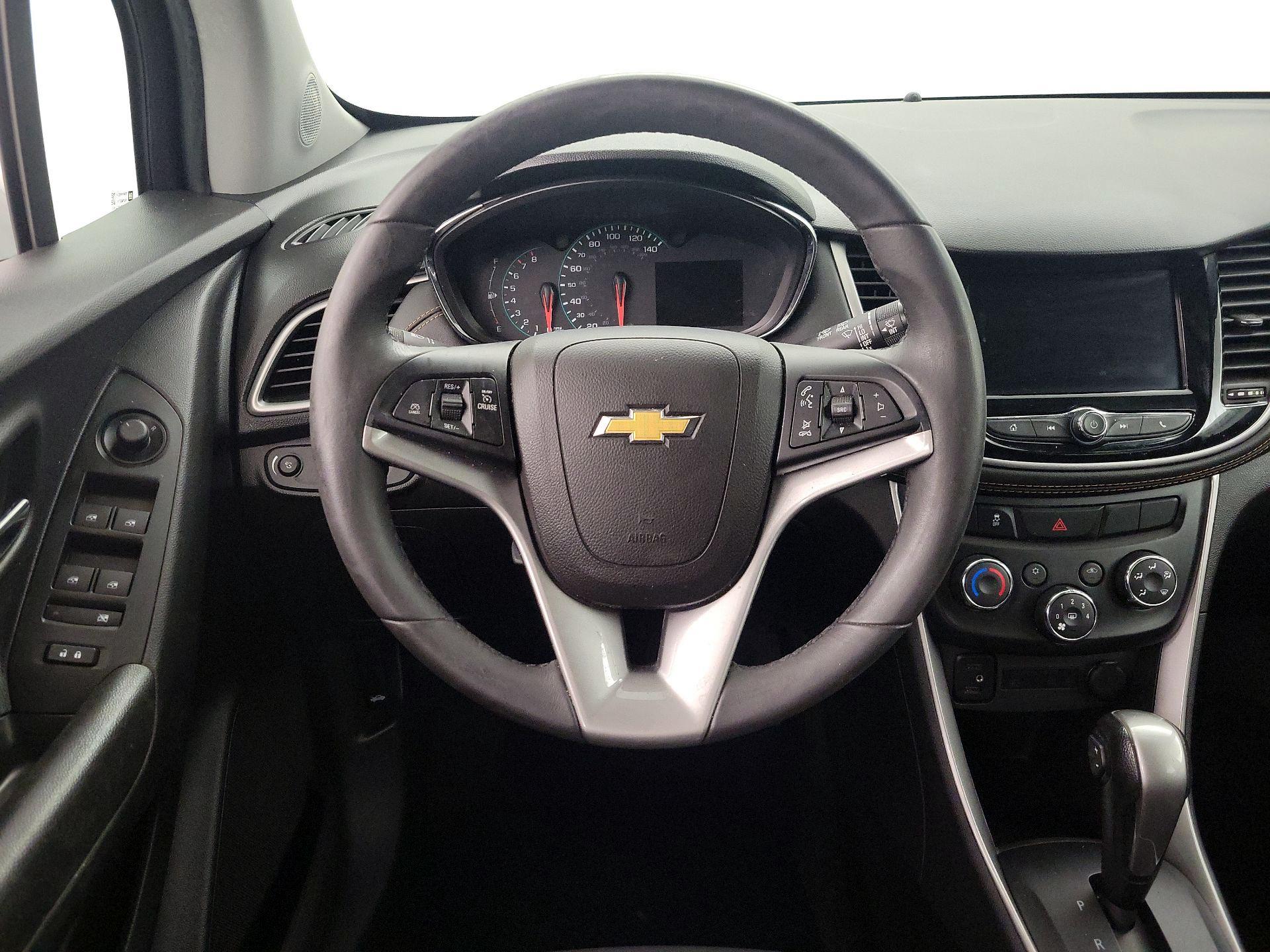 Thumbnail: 2021 Chevrolet Trax - 10