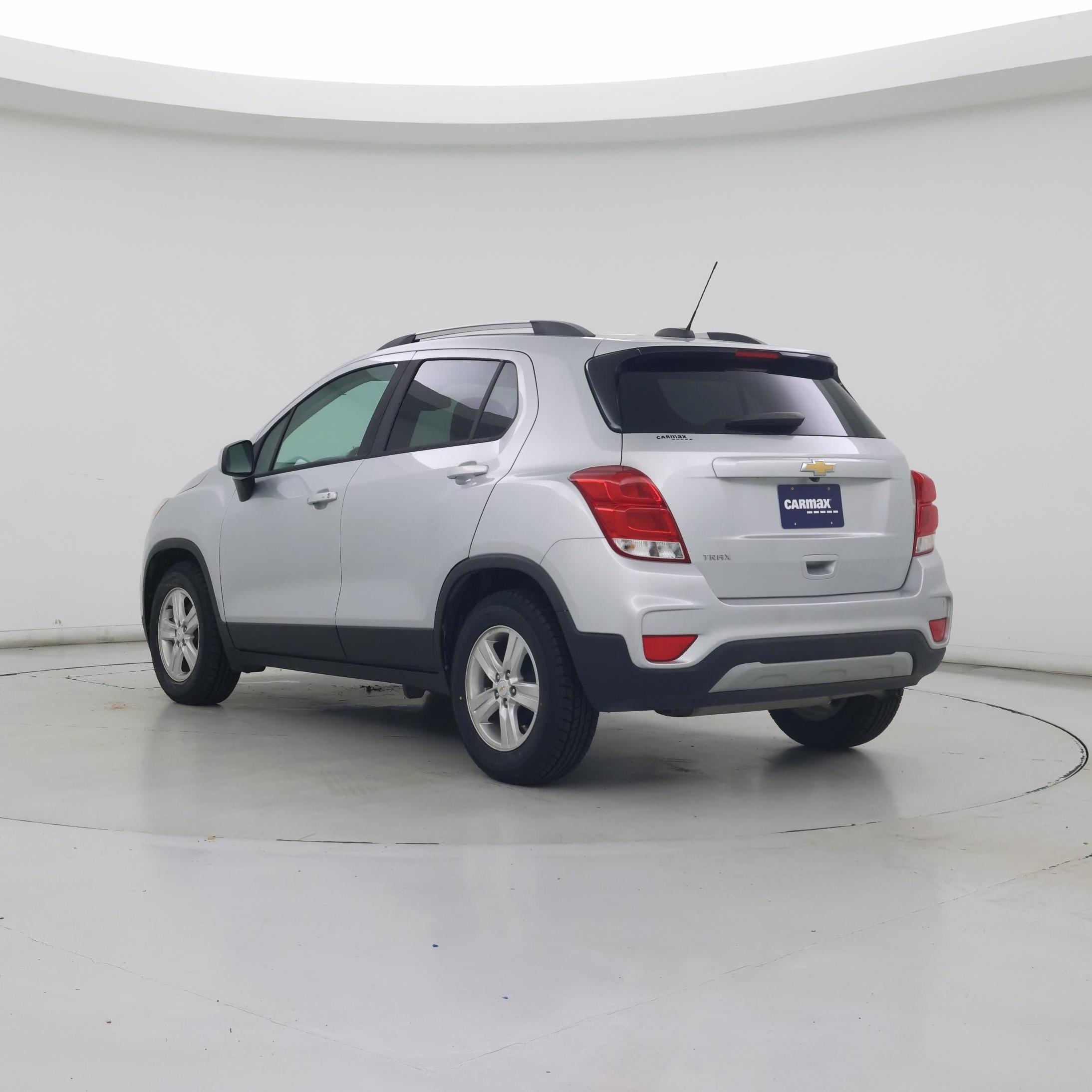 Thumbnail: 2021 Chevrolet Trax - 2