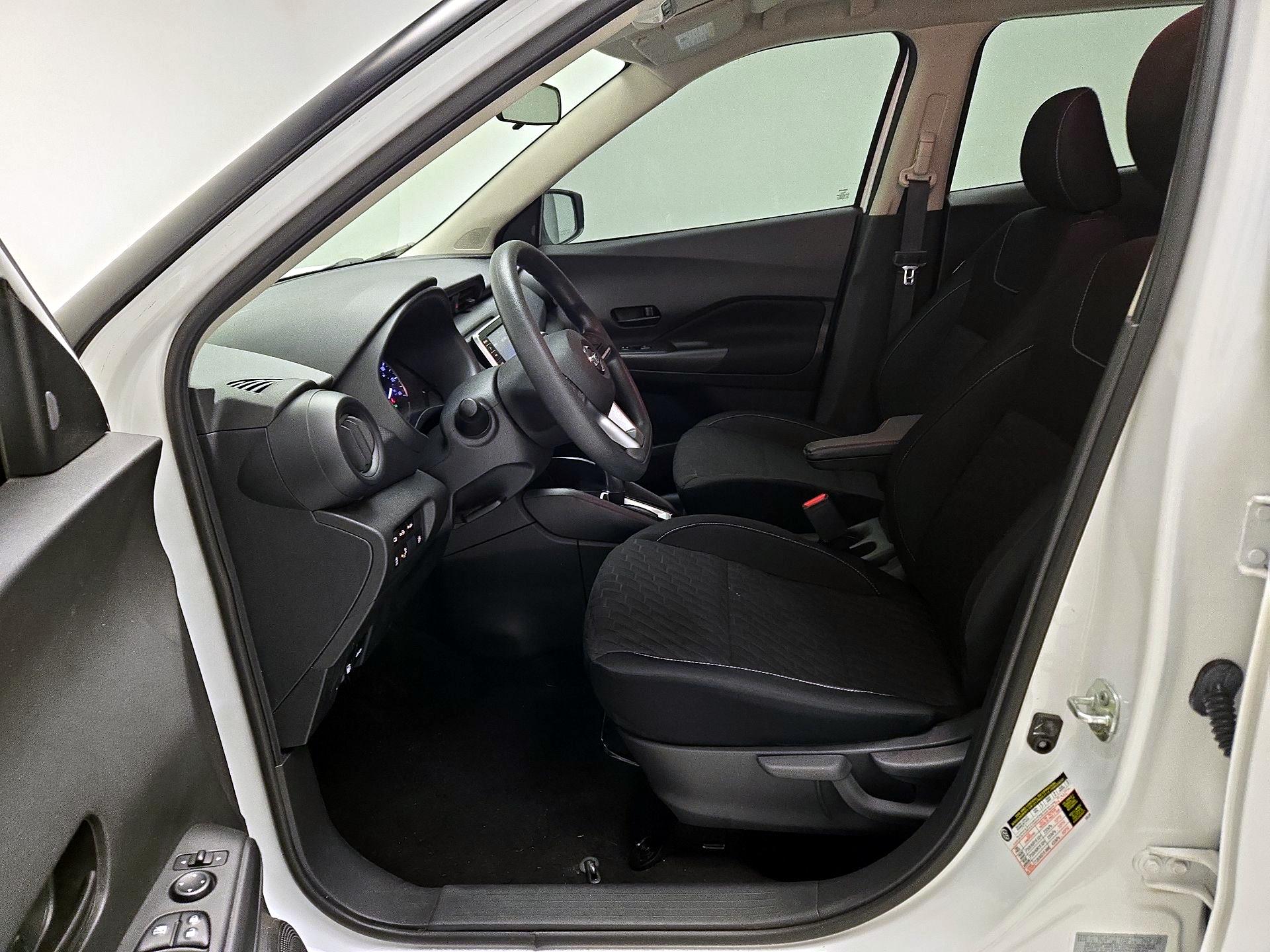 Thumbnail: 2021 Nissan Kicks - 11
