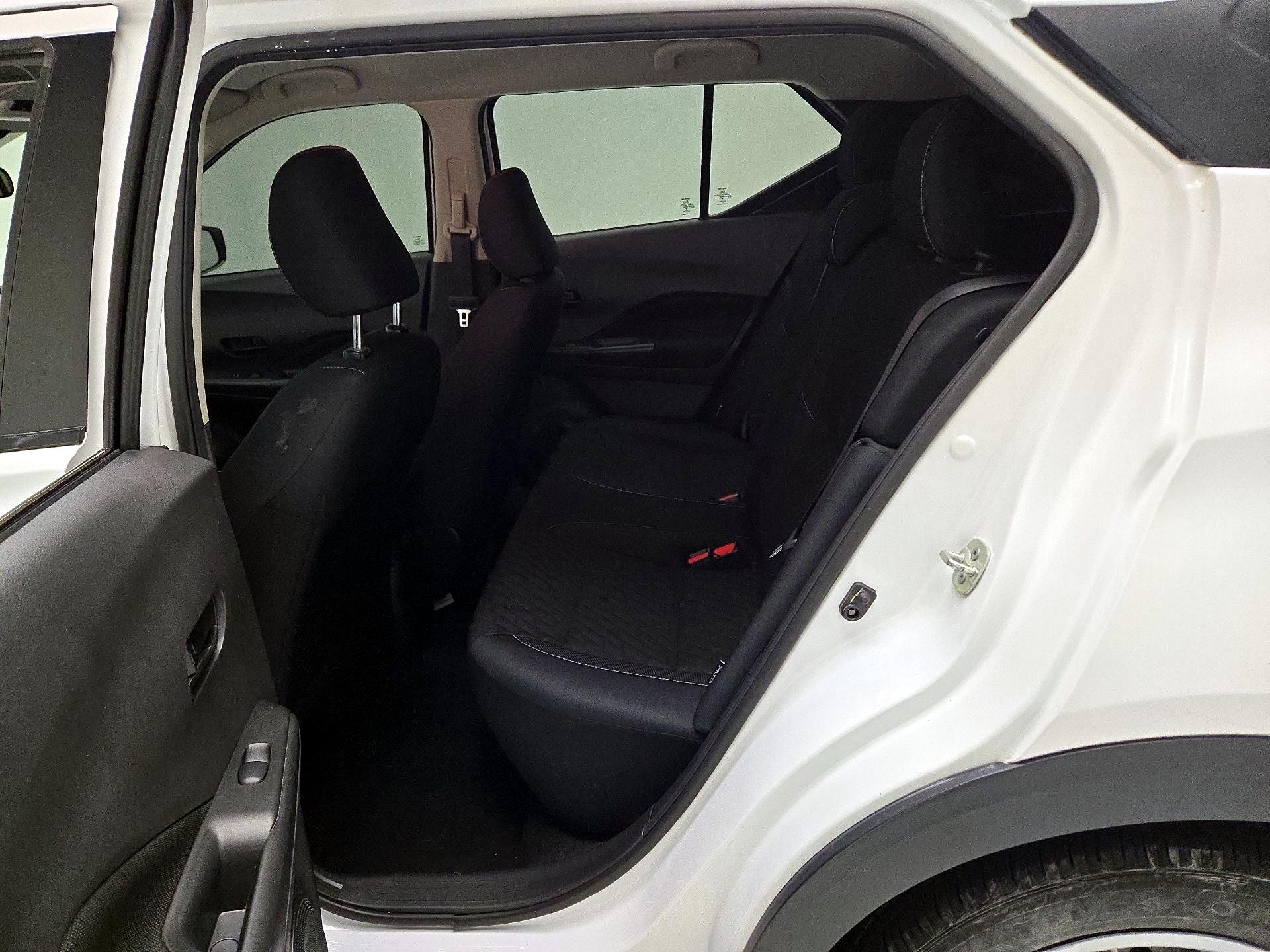 Thumbnail: 2021 Nissan Kicks - 19