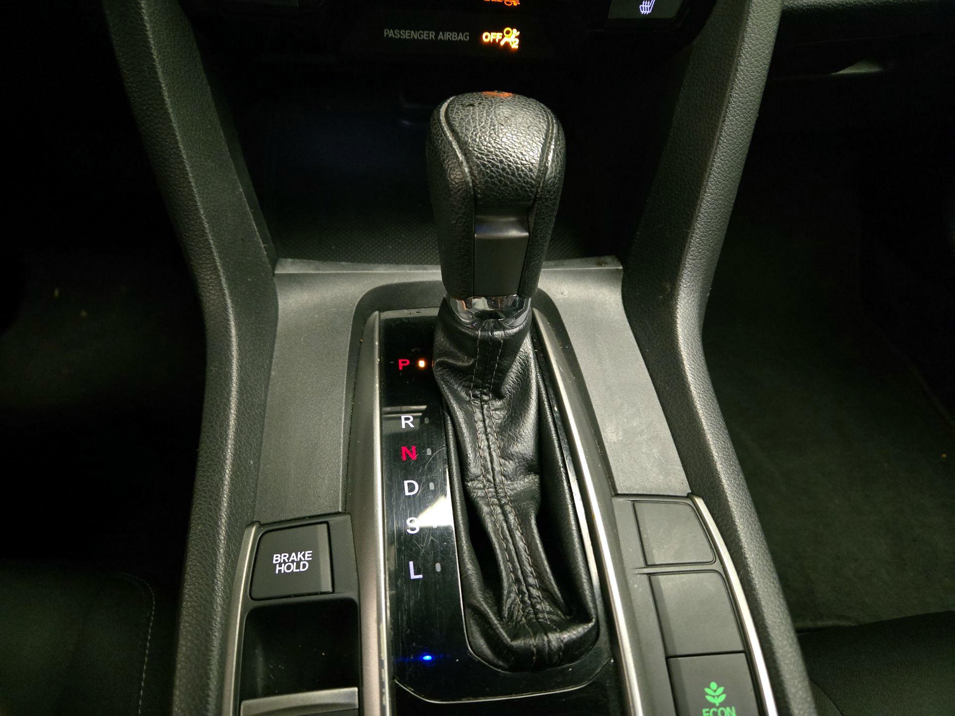 Thumbnail: 2019 Honda Civic - 17