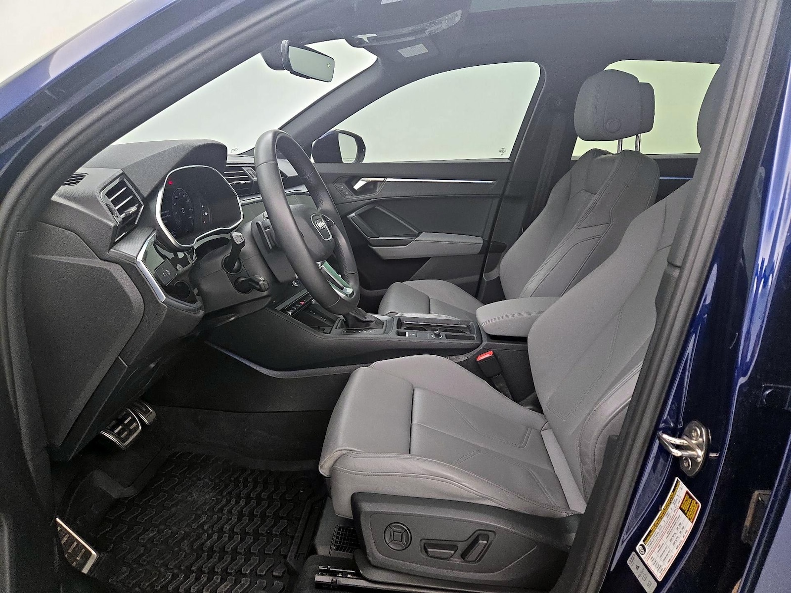 2024 Audi Q3 S Line Premium Plus - Photo 12