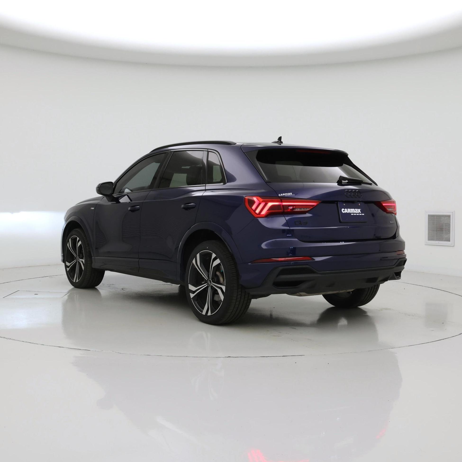 Thumbnail: 2024 Audi Q3 - 2