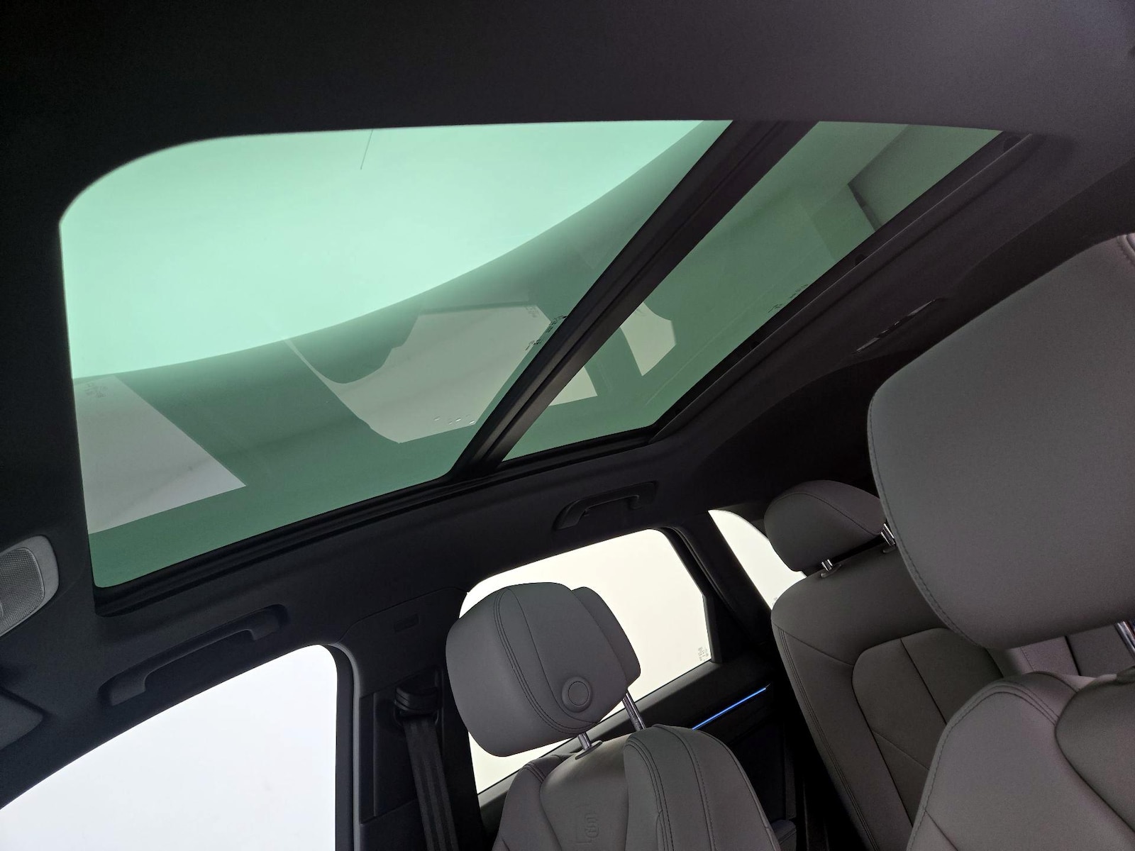 2024 Audi Q3 S Line Premium Plus - Photo 21