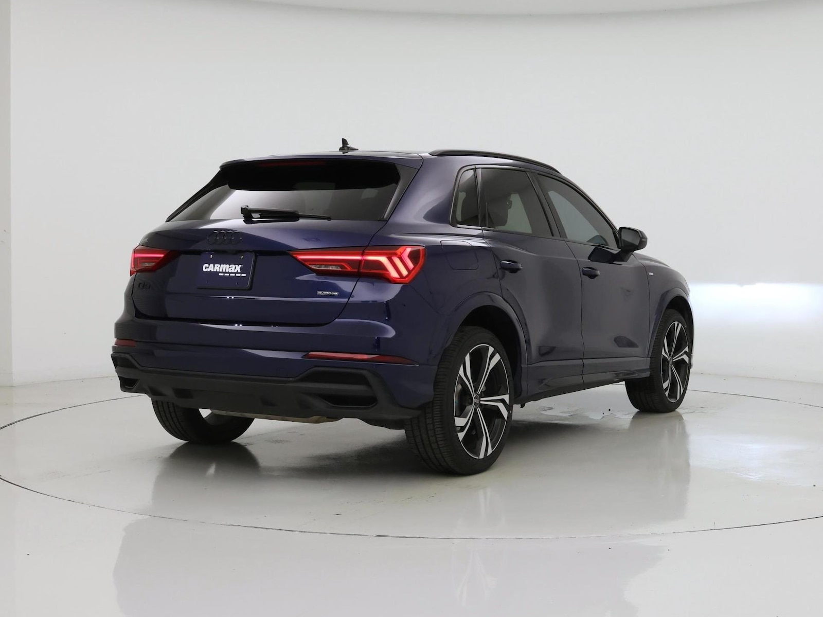 2024 Audi Q3 S Line Premium Plus - Photo 9