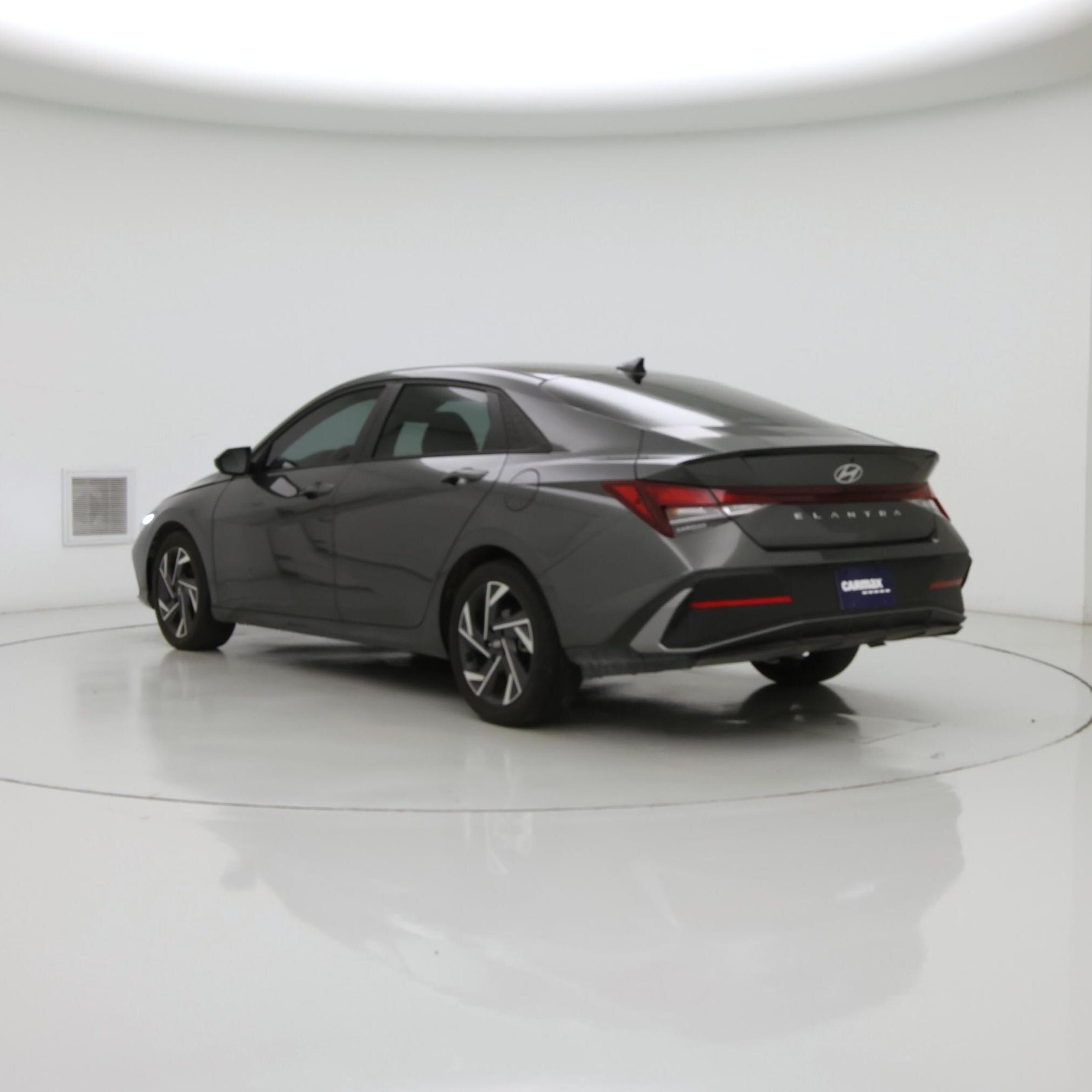 Thumbnail: 2025 Hyundai Elantra - 2