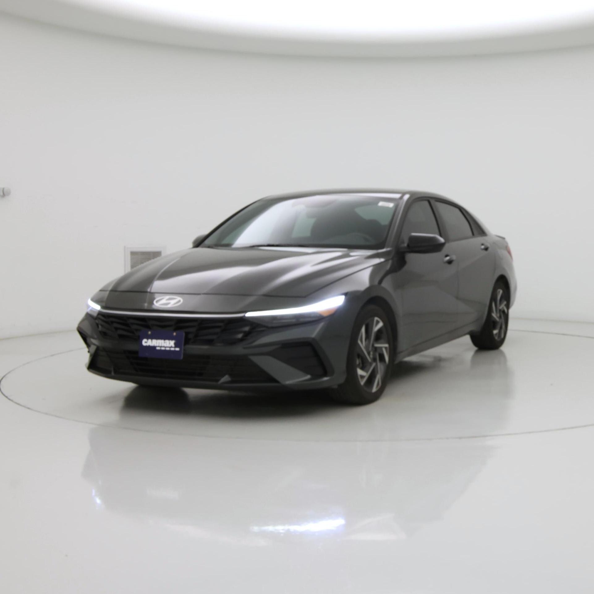 Thumbnail: 2025 Hyundai Elantra - 4