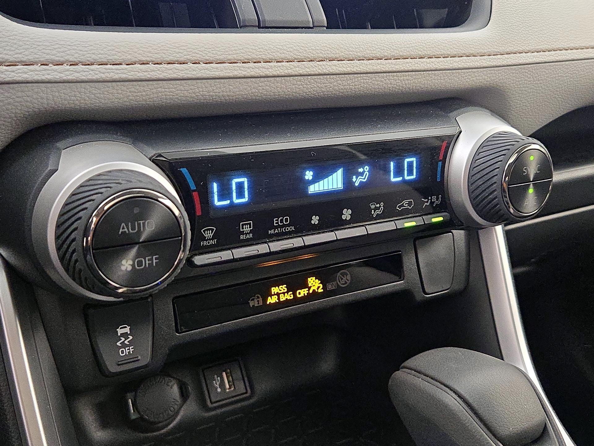 Thumbnail: 2025 Toyota RAV4 - 16