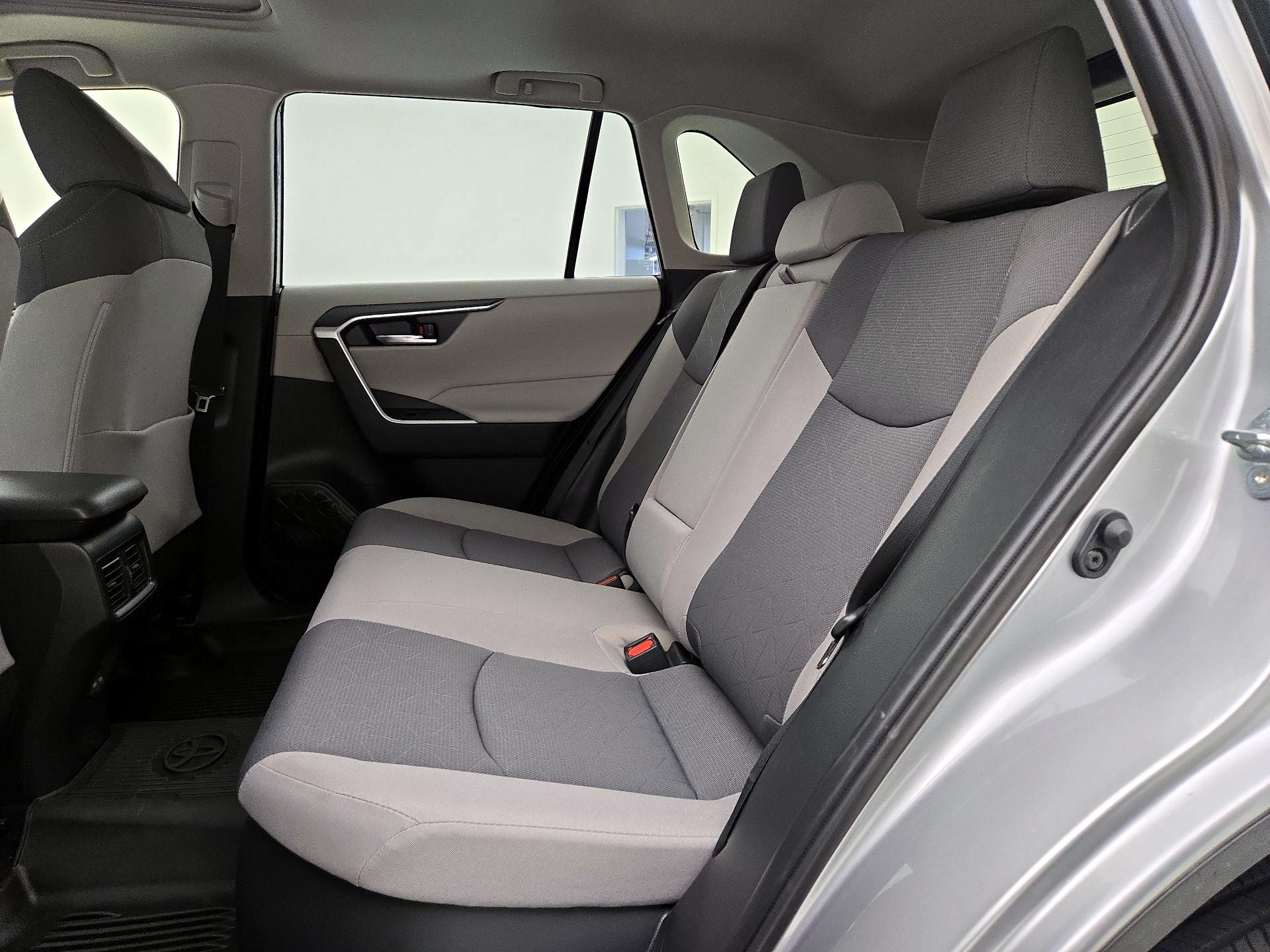 Thumbnail: 2025 Toyota RAV4 - 20