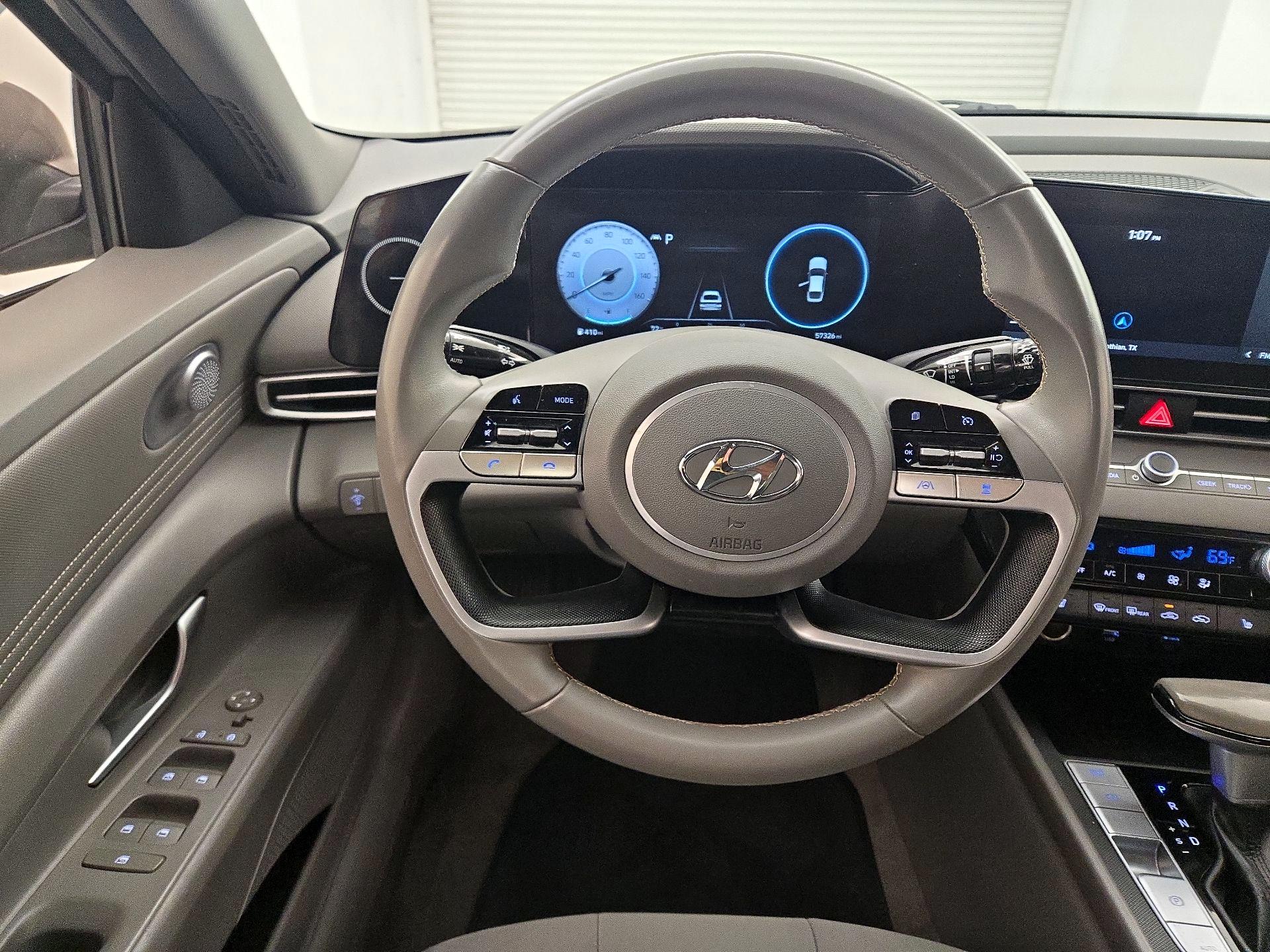 Thumbnail: 2023 Hyundai Elantra - 10