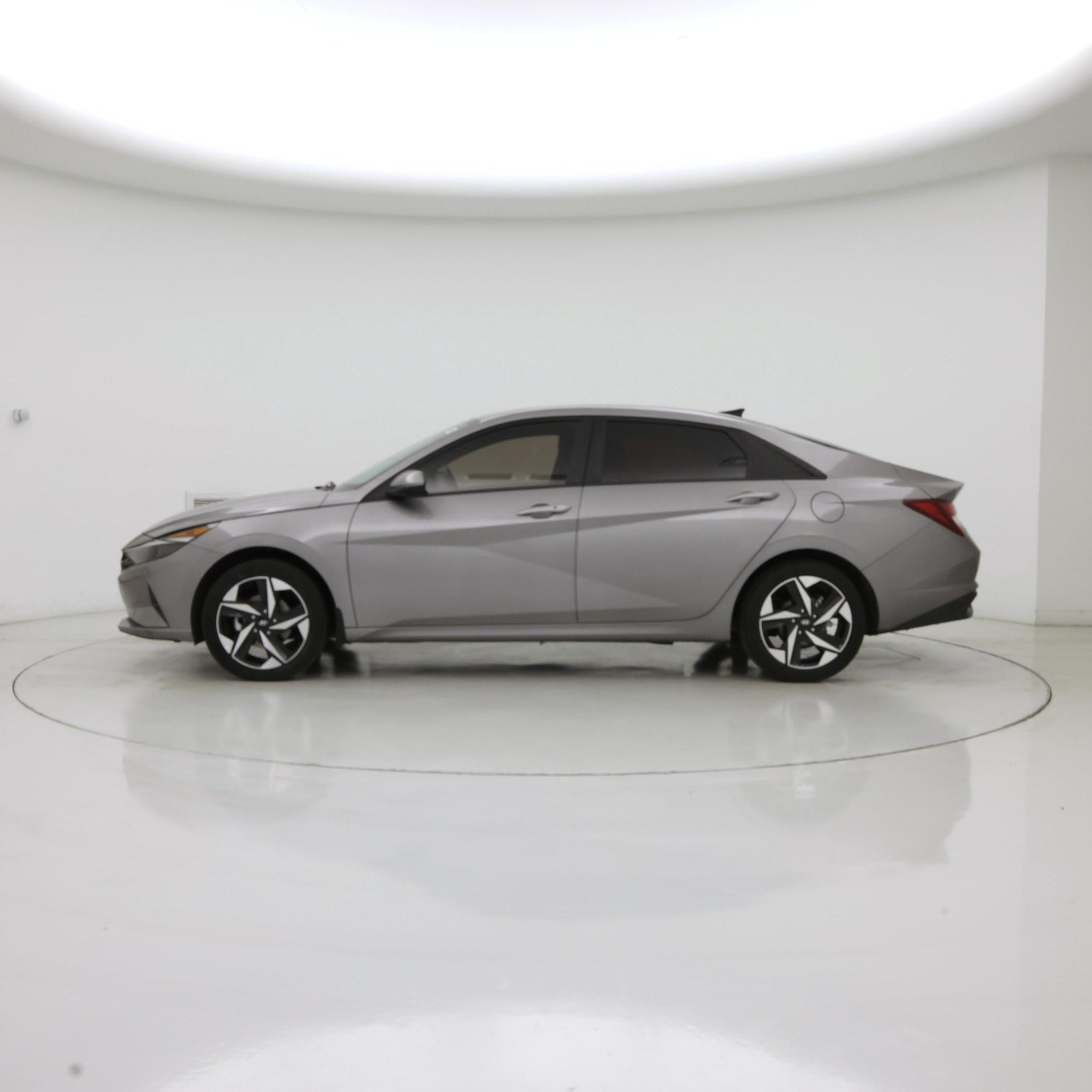 Thumbnail: 2023 Hyundai Elantra - 3