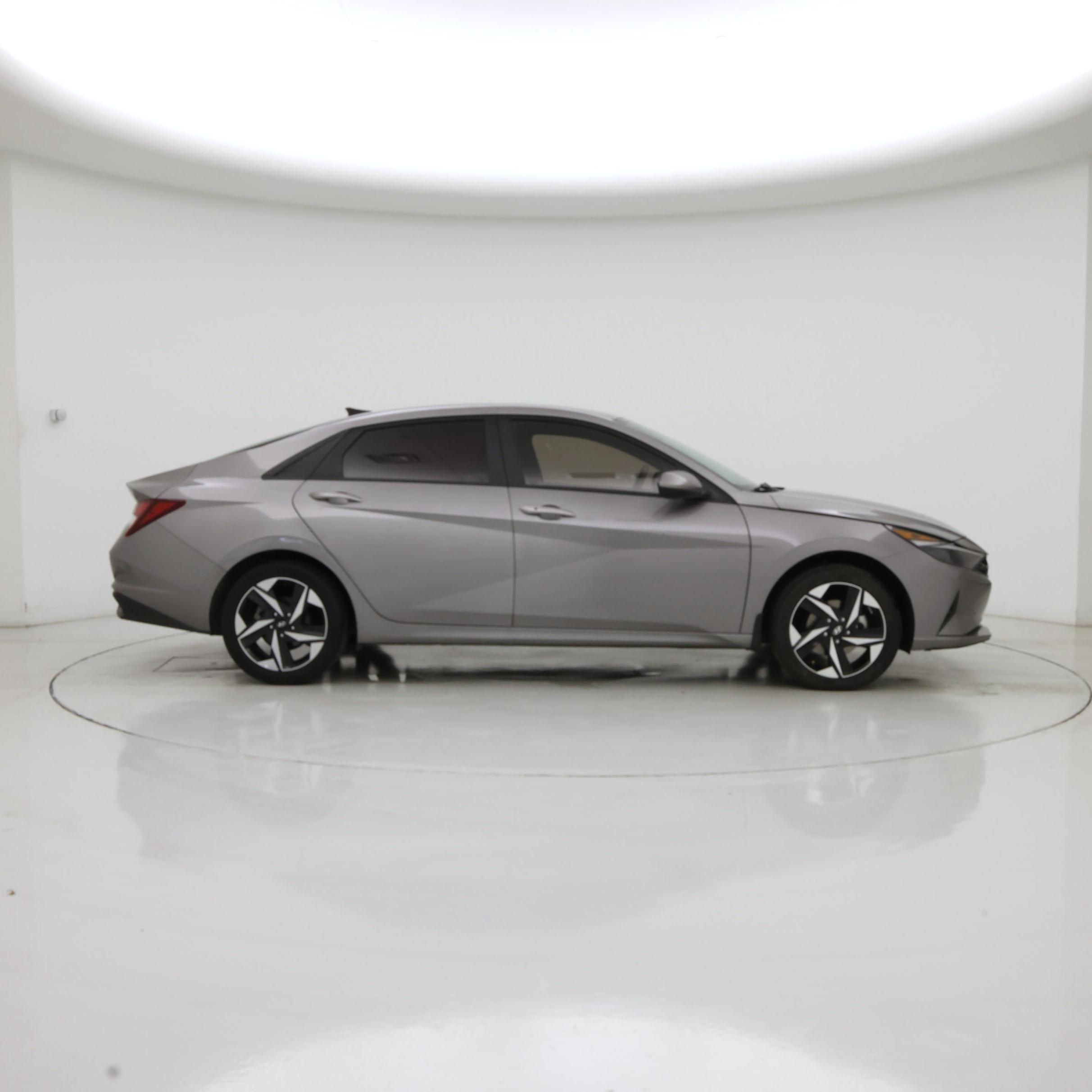 Thumbnail: 2023 Hyundai Elantra - 7