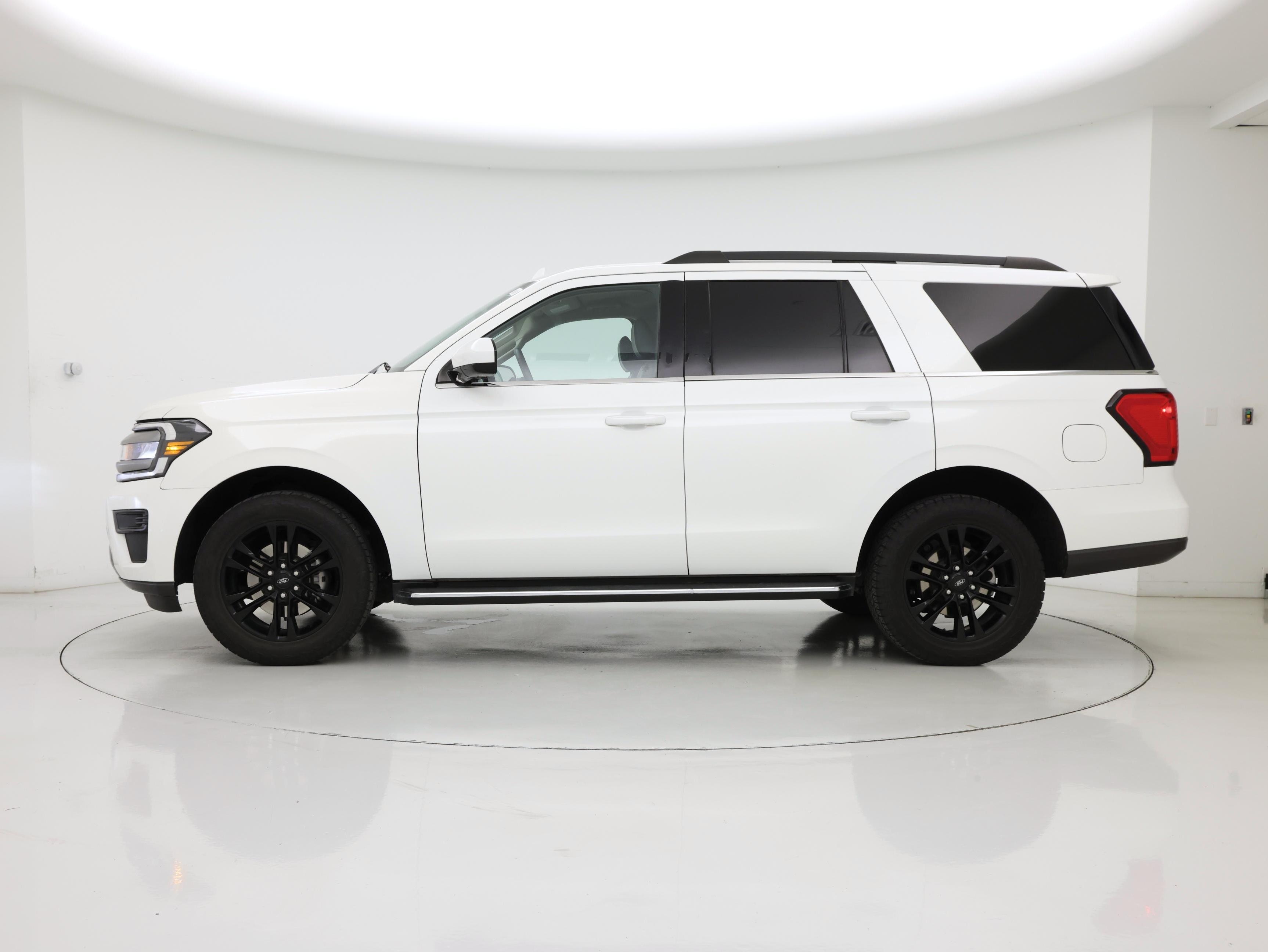 Thumbnail: 2023 Ford Expedition - 3