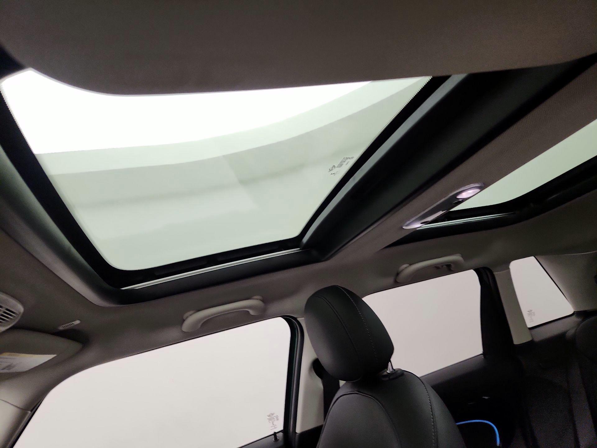Thumbnail: 2023 MINI Cooper Hardtop - 20