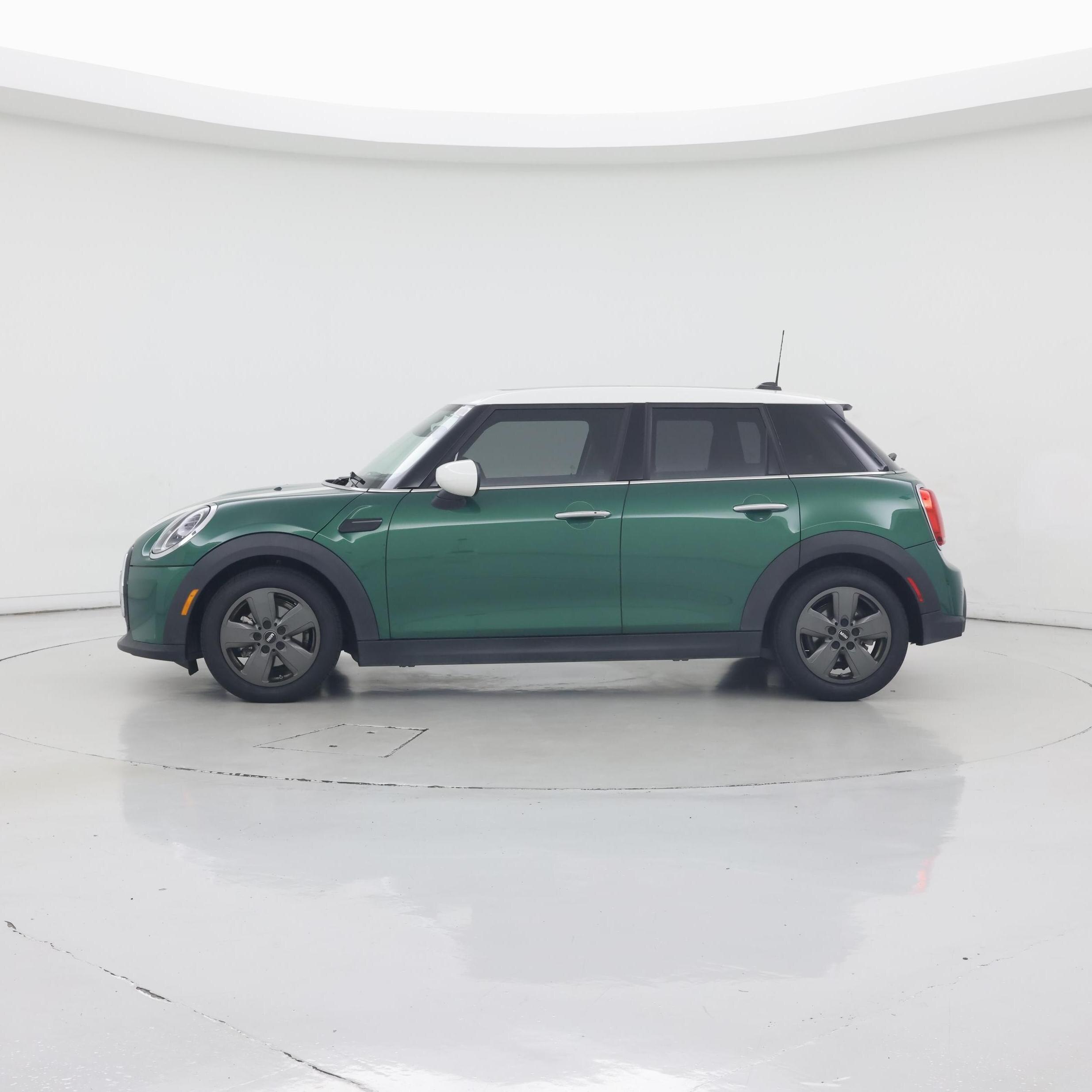 Thumbnail: 2023 MINI Cooper Hardtop - 3