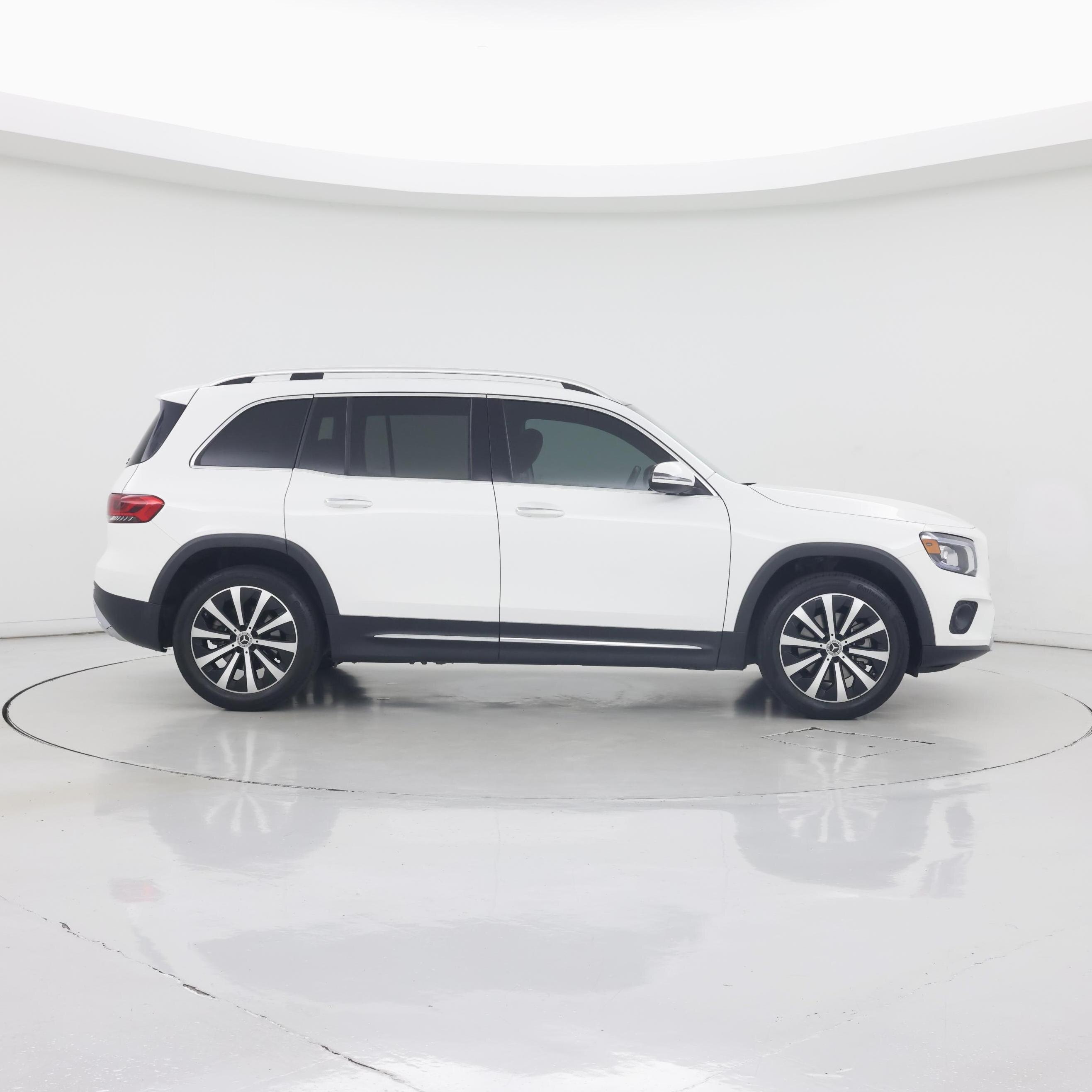 Thumbnail: 2021 Mercedes-Benz GLB - 7