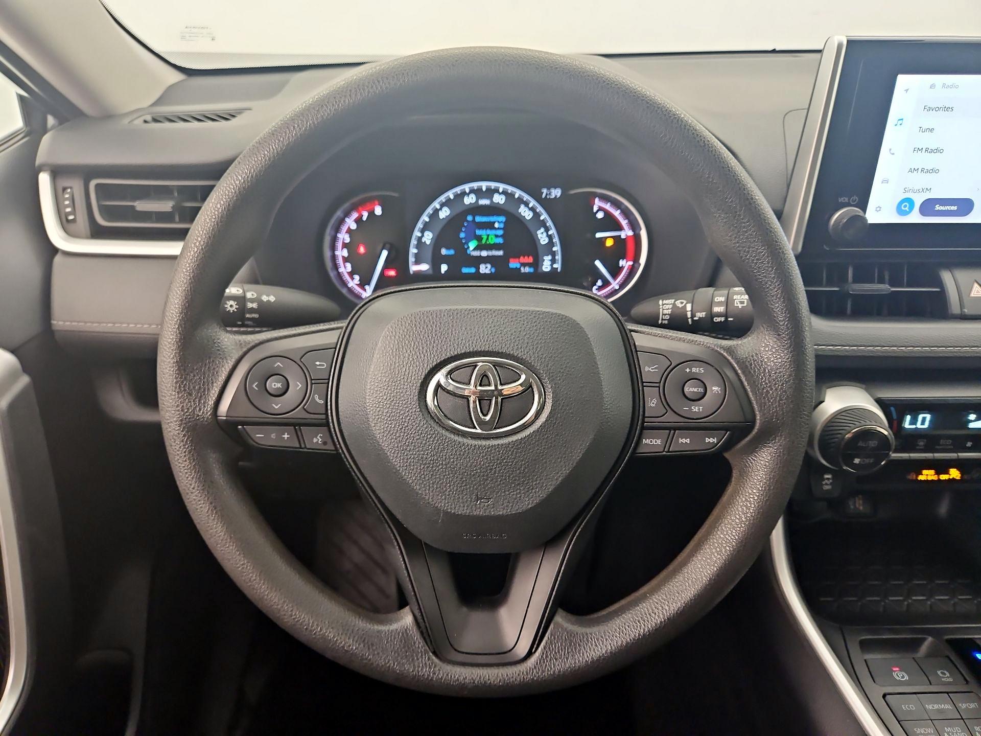 Thumbnail: 2024 Toyota RAV4 - 10