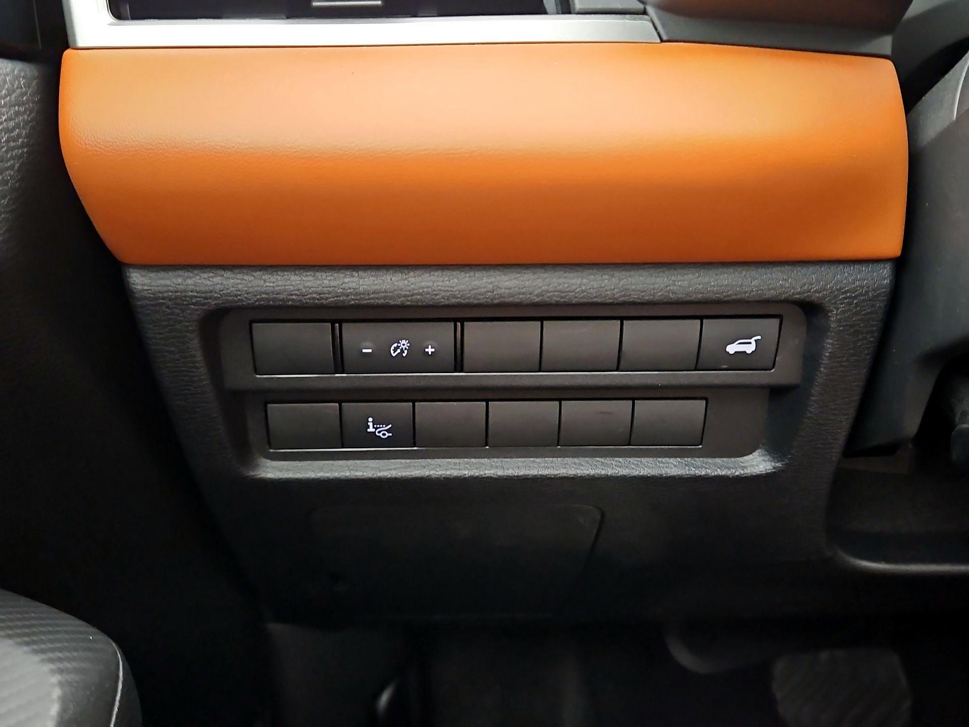 Thumbnail: 2022 Mitsubishi Outlander - 13