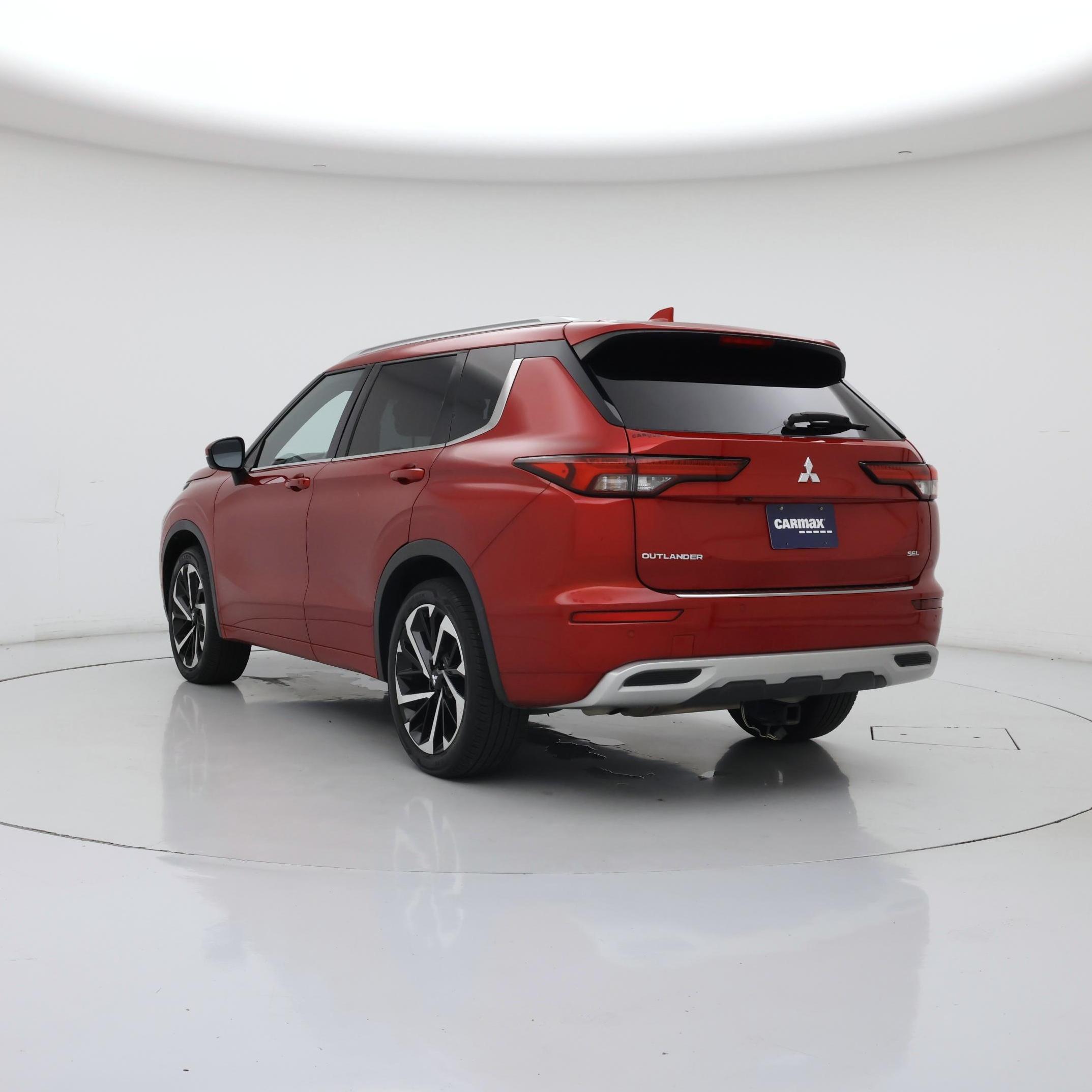Thumbnail: 2022 Mitsubishi Outlander - 2