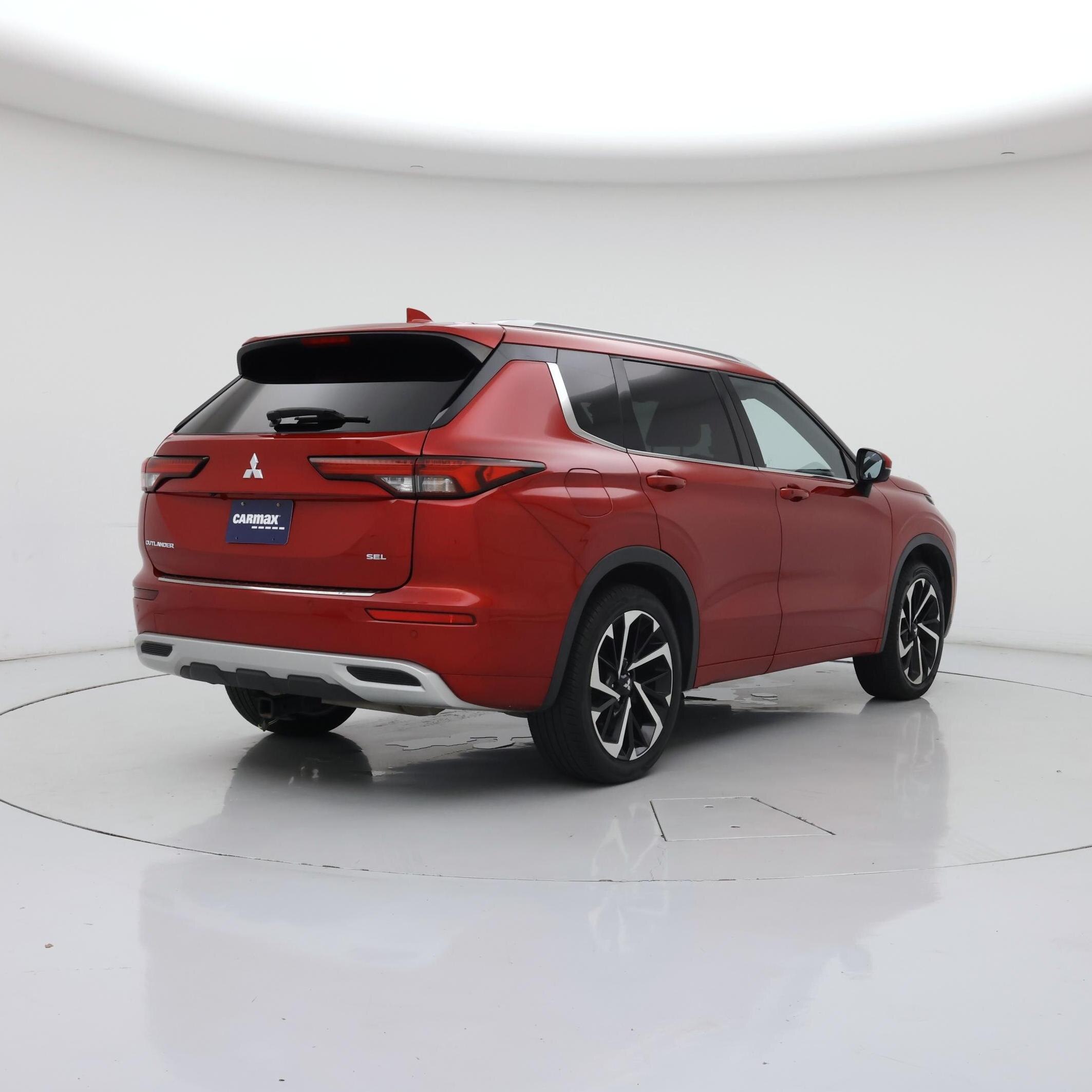 Thumbnail: 2022 Mitsubishi Outlander - 8