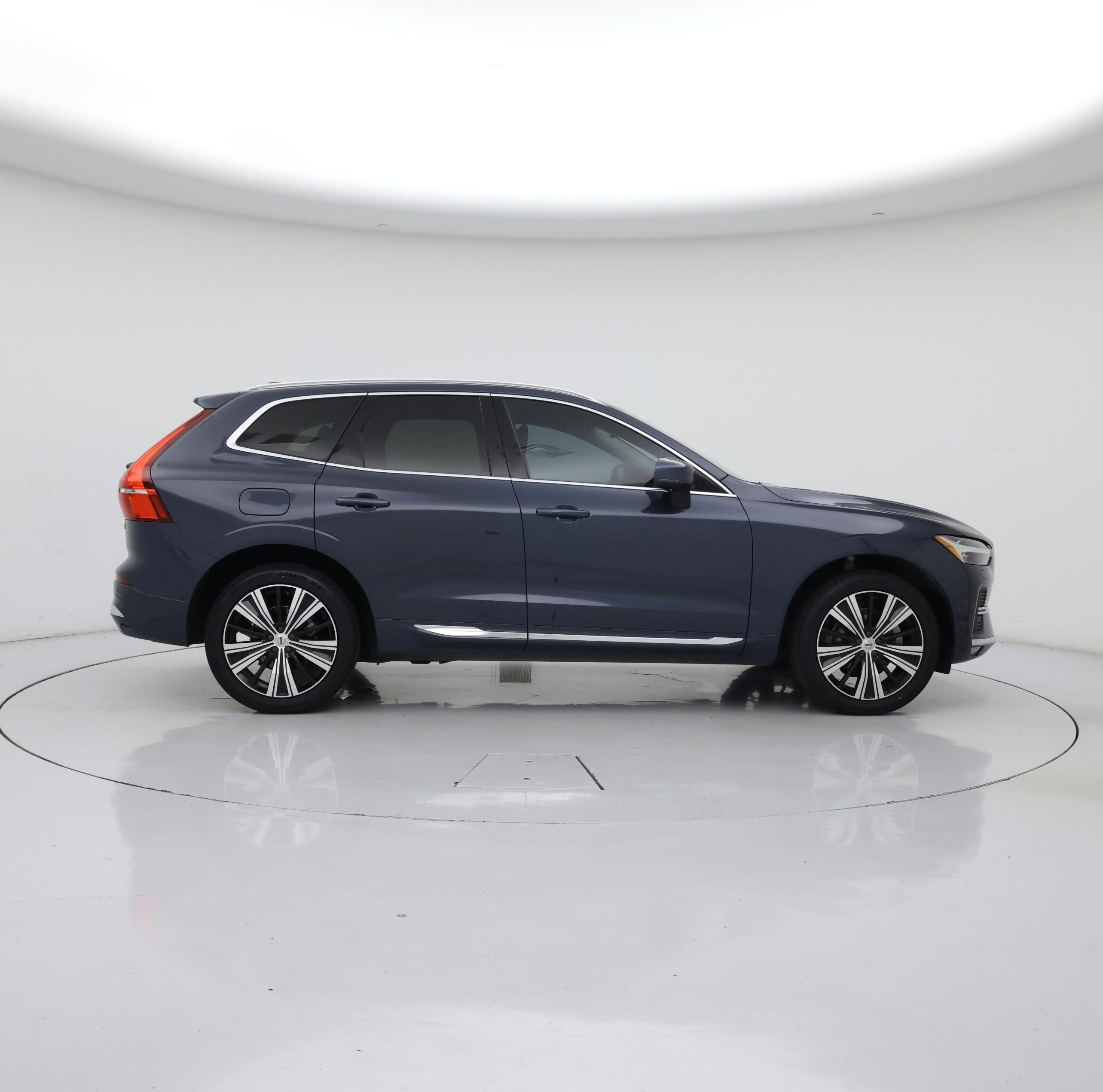 Thumbnail: 2023 Volvo XC60 - 7