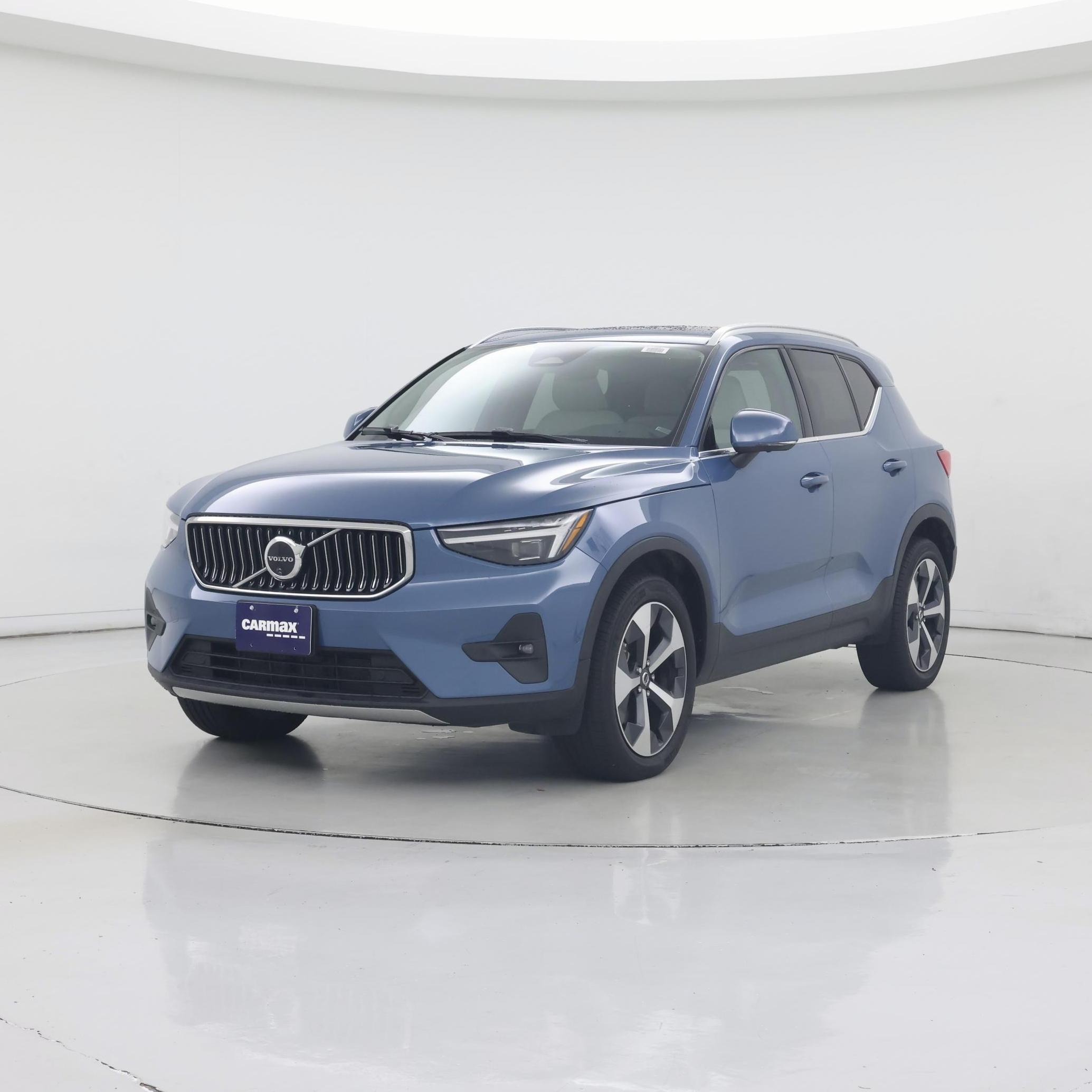 Thumbnail: 2024 Volvo XC40 - 4