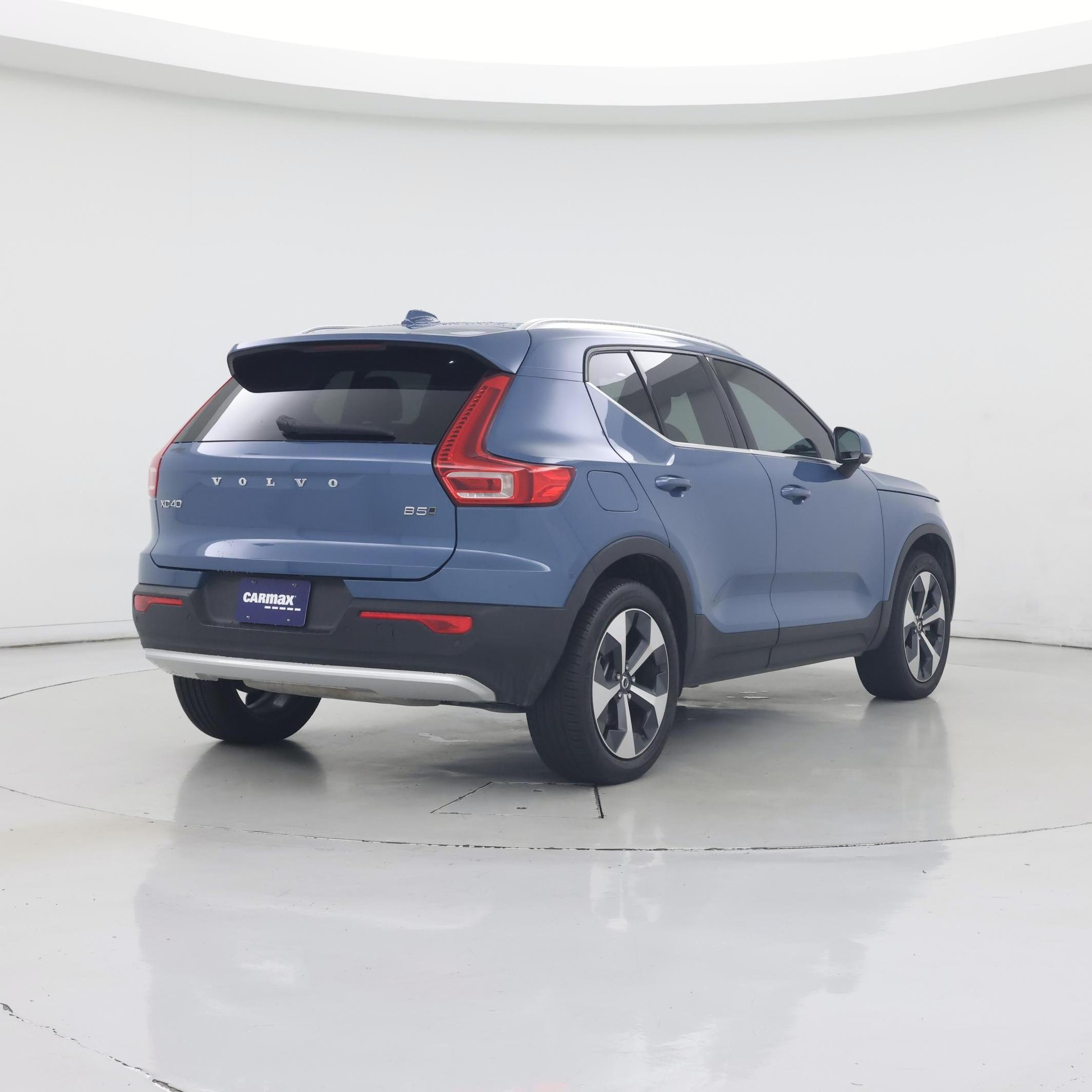 Thumbnail: 2024 Volvo XC40 - 8