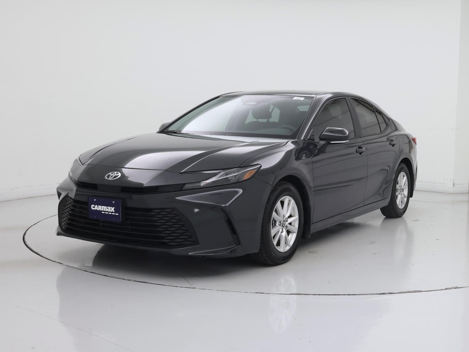 2025 Toyota Camry LE, photo 5
