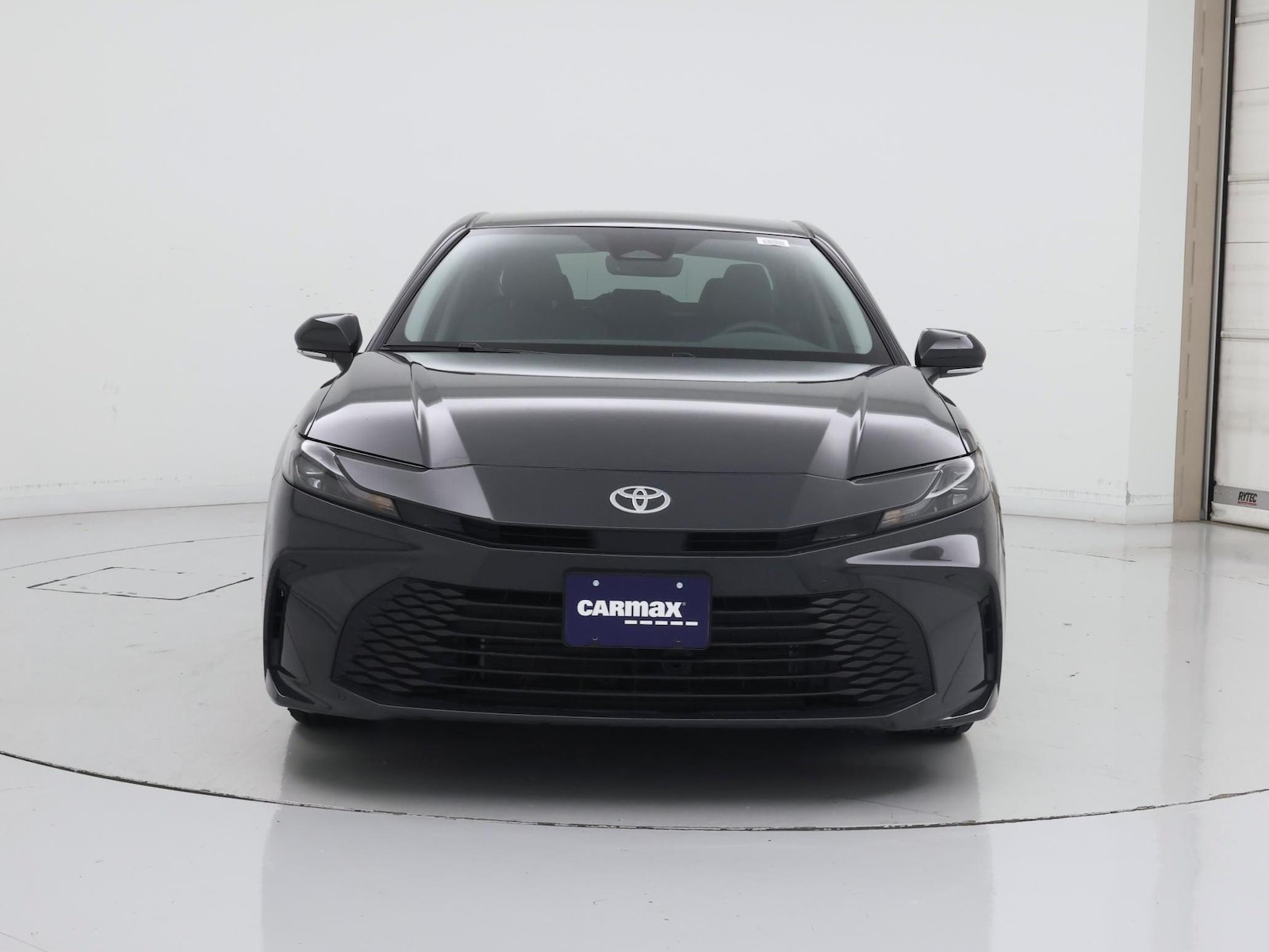 2025 Toyota Camry LE, photo 6