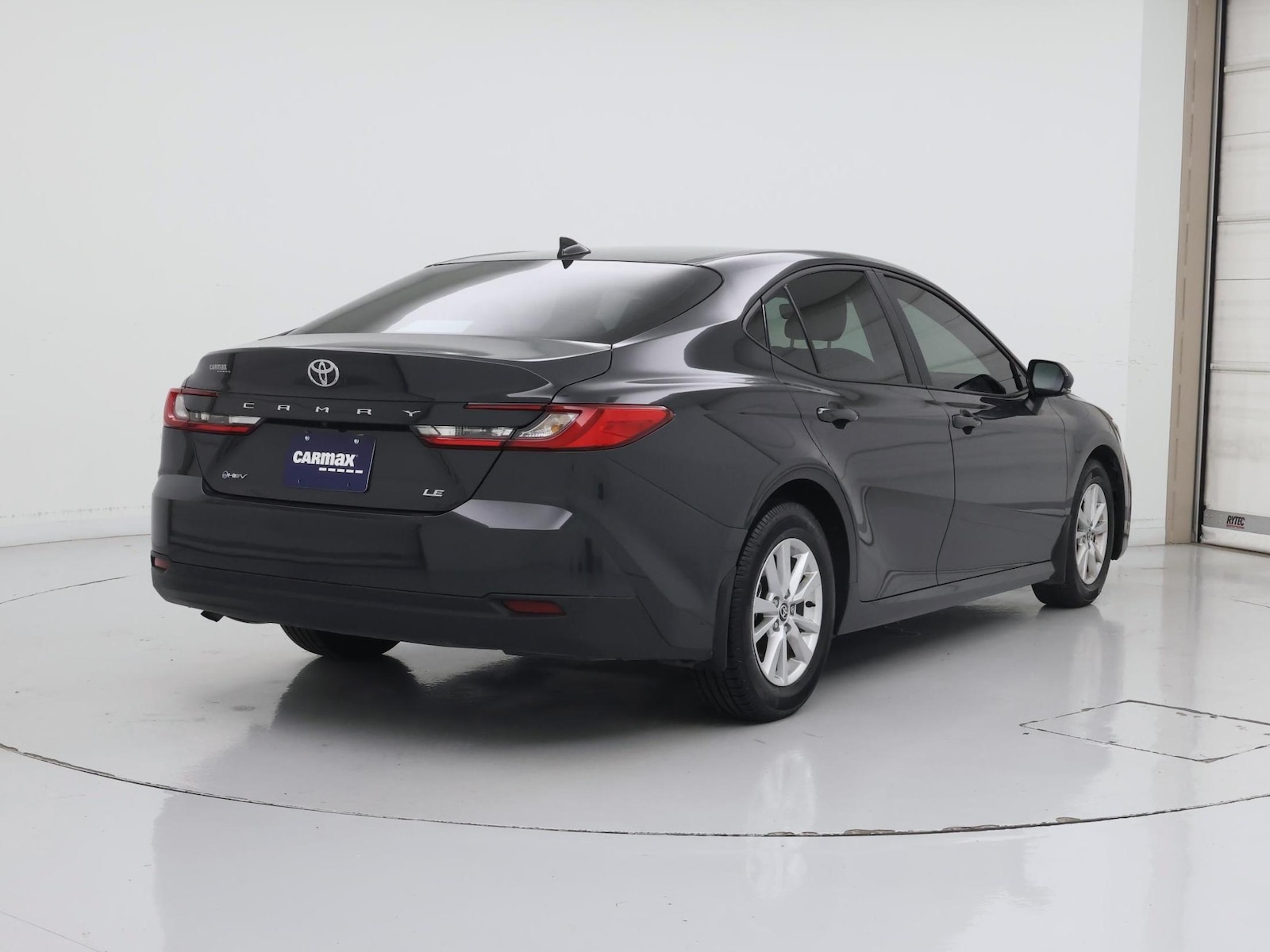 2025 Toyota Camry LE, photo 9