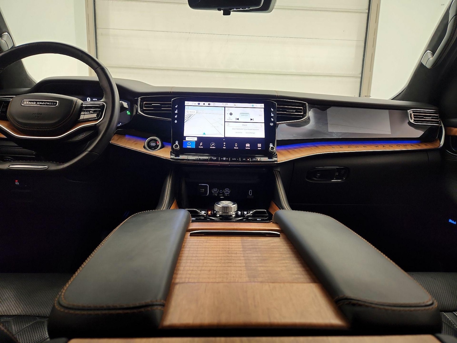 Apple CarPlay® & Android Auto™