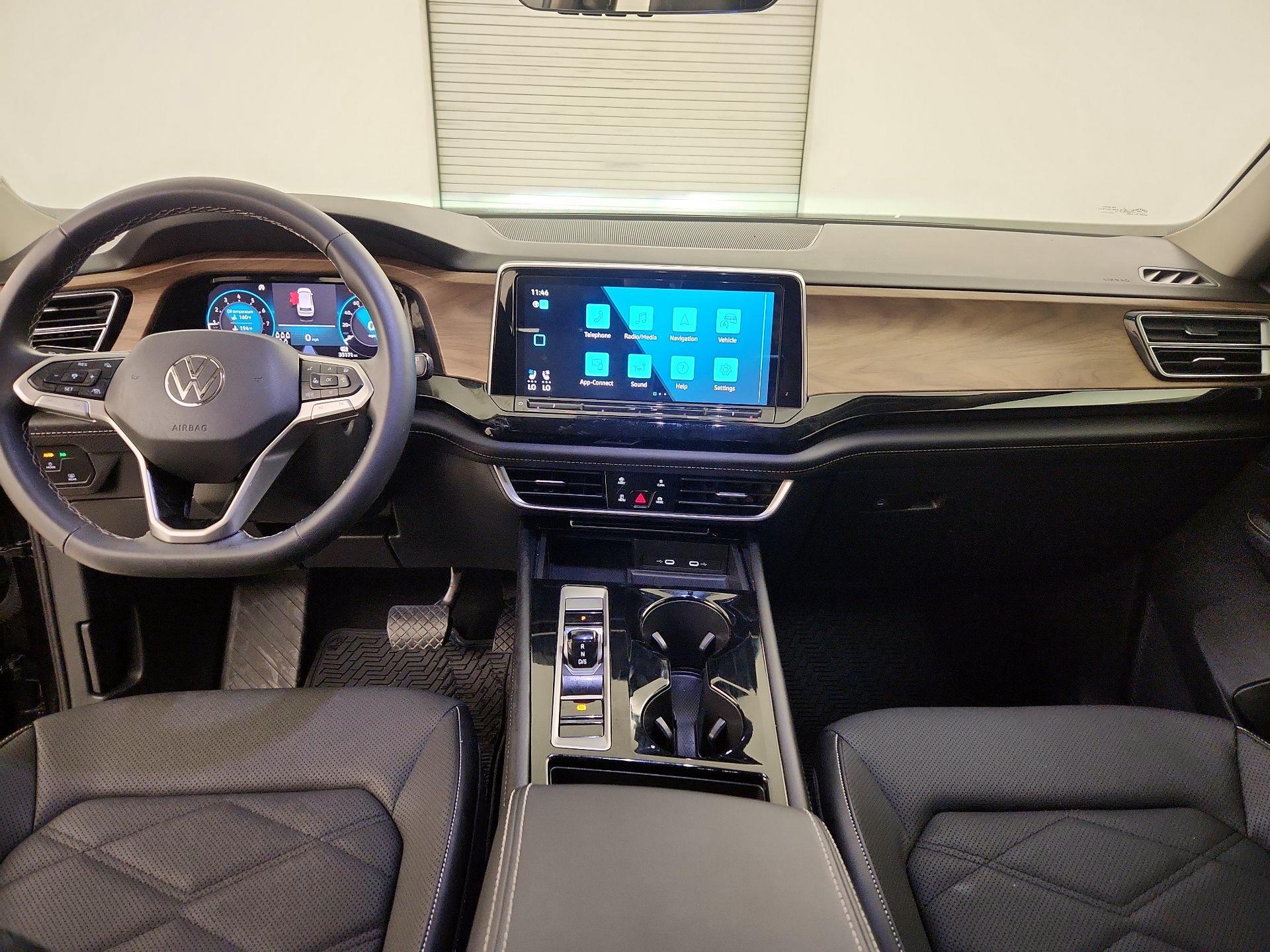 Thumbnail: 2024 Volkswagen Atlas - 9