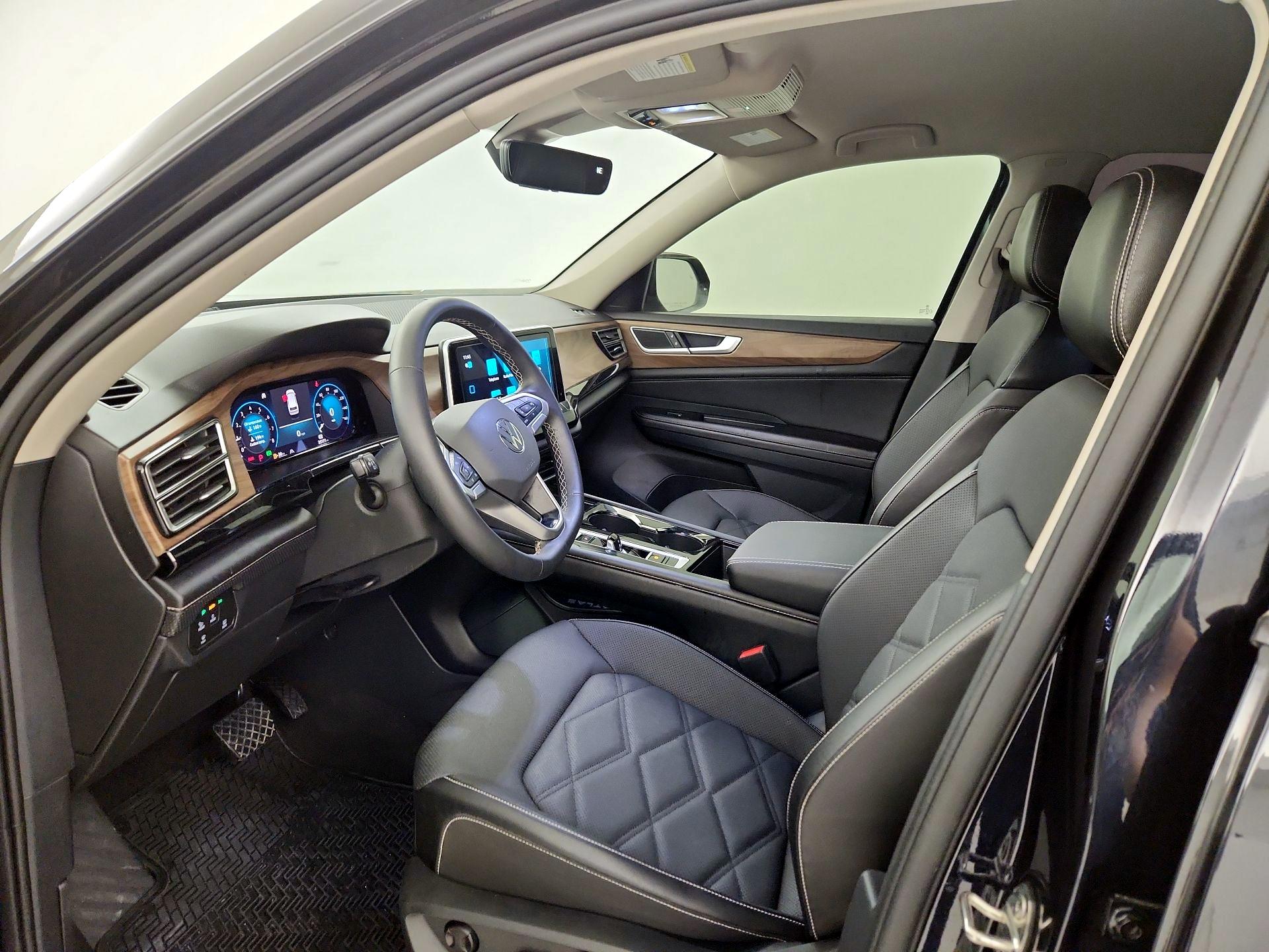 Thumbnail: 2024 Volkswagen Atlas - 11
