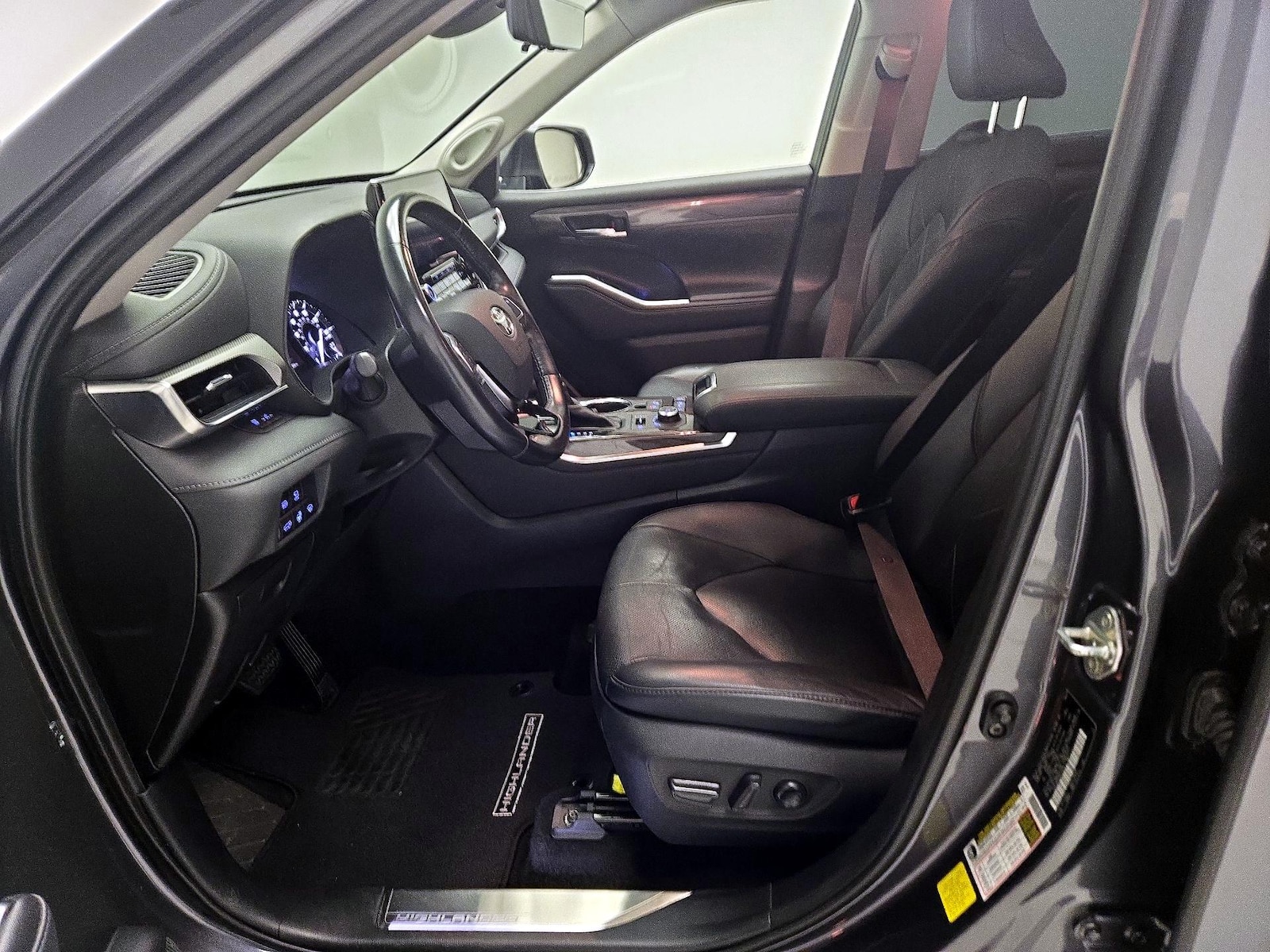 2021 Toyota Highlander Platinum - Photo 12