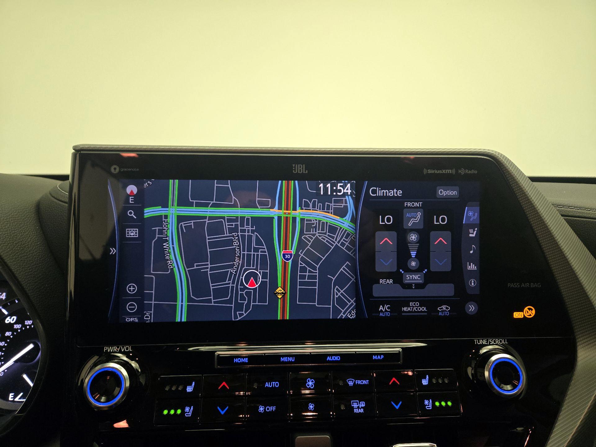 Thumbnail: 2021 Toyota Highlander - 14
