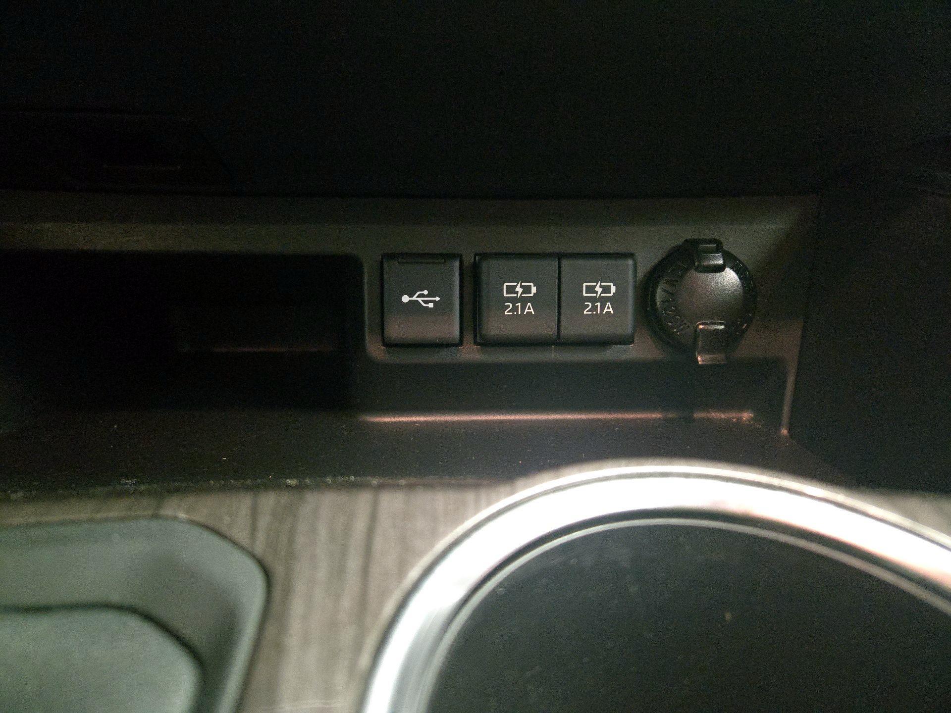 Thumbnail: 2021 Toyota Highlander - 19