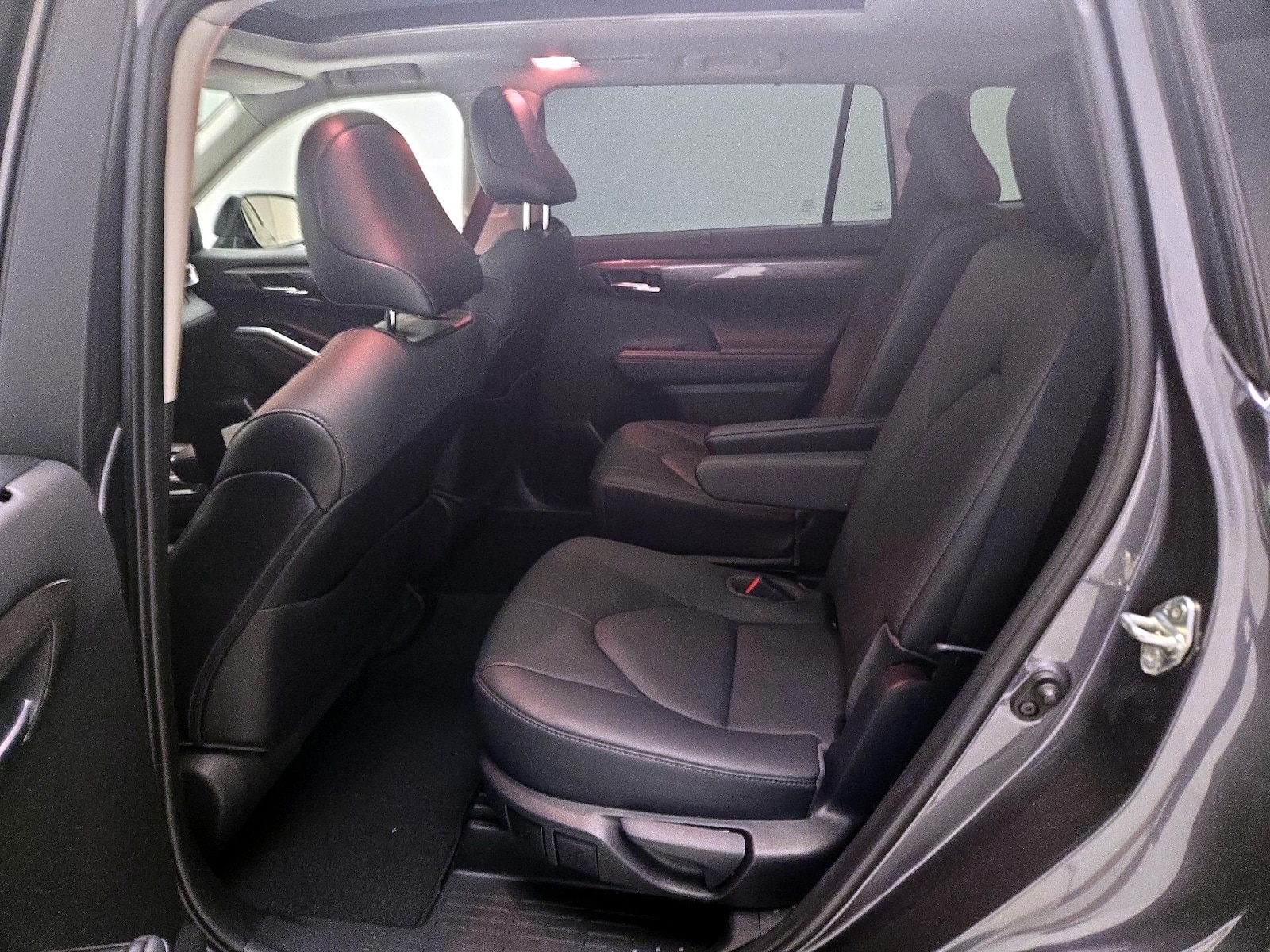 2021 Toyota Highlander Platinum - Photo 22
