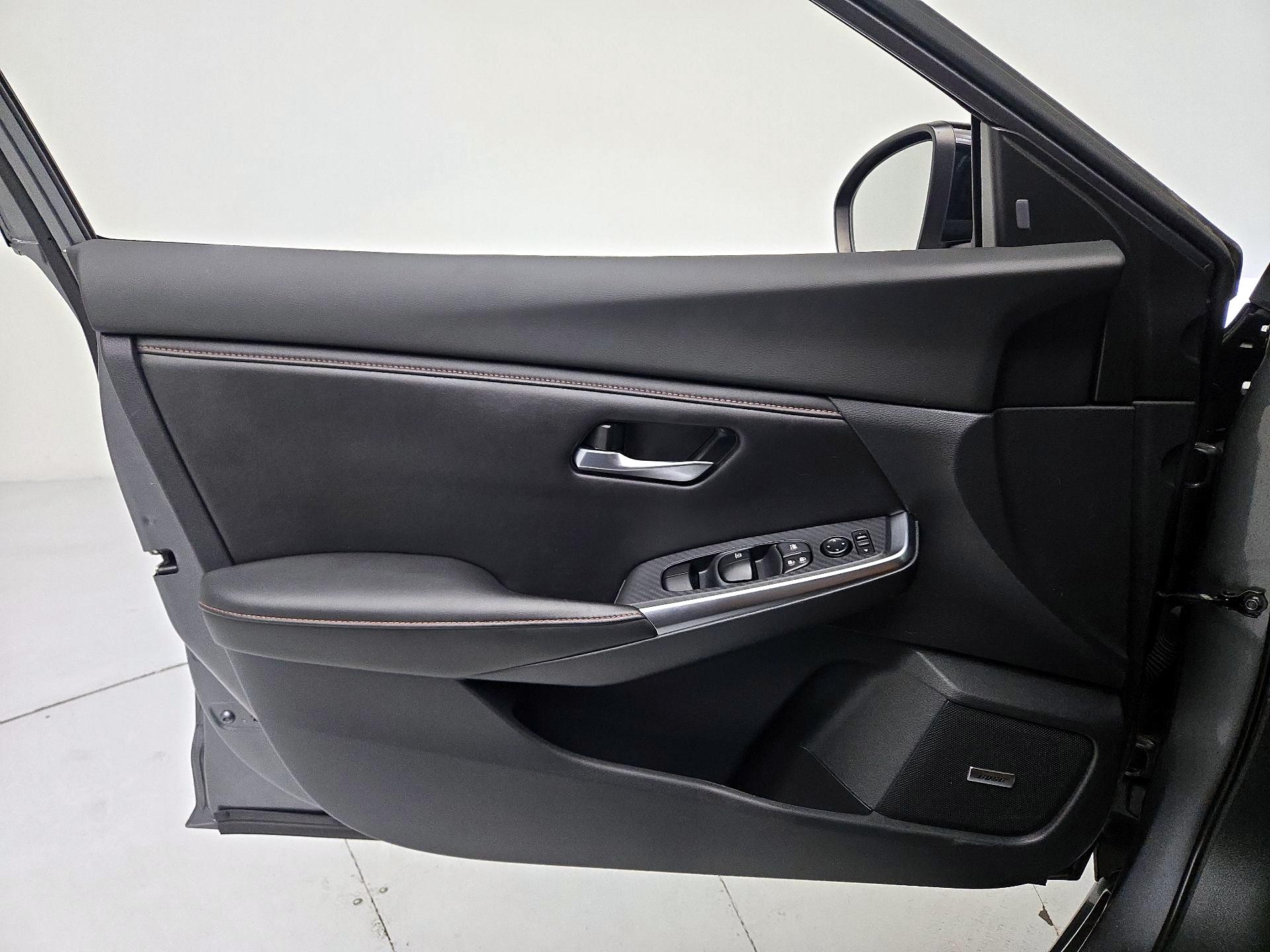 Thumbnail: 2023 Nissan Sentra - 12