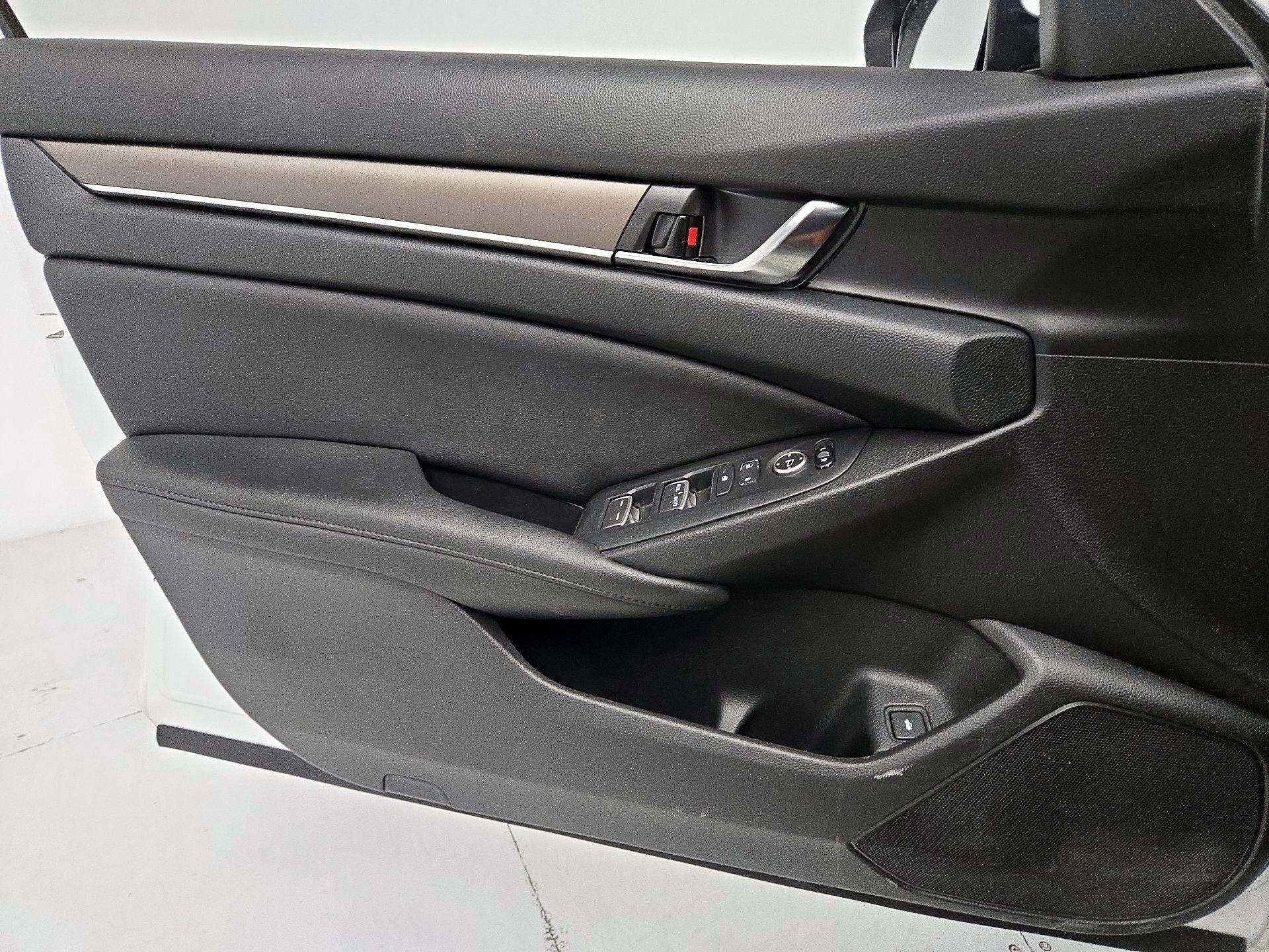 Thumbnail: 2021 Honda Accord - 12