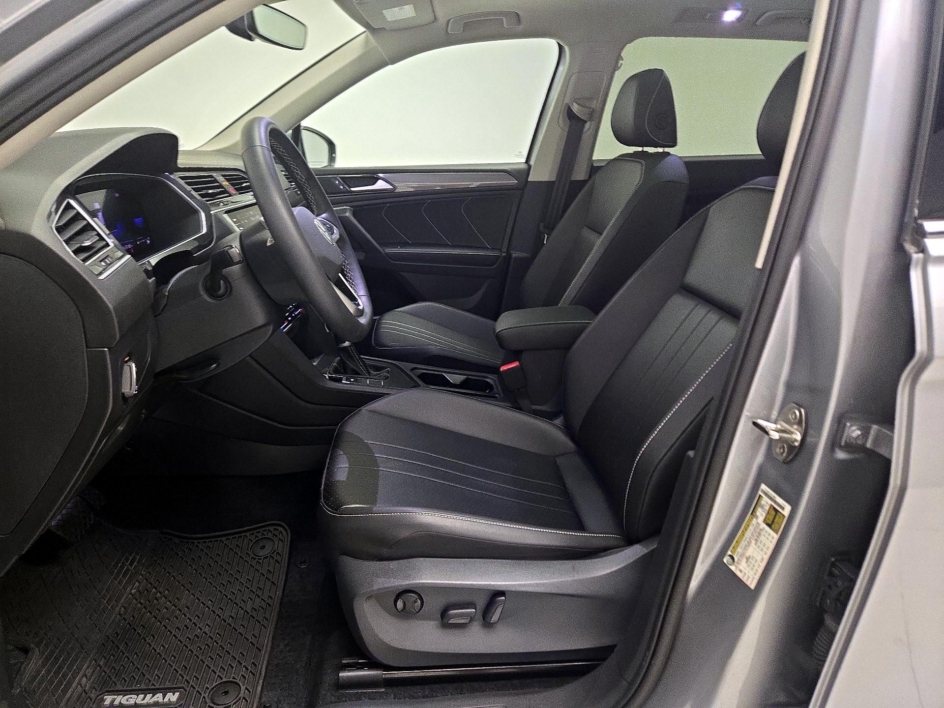 Thumbnail: 2024 Volkswagen Tiguan - 11
