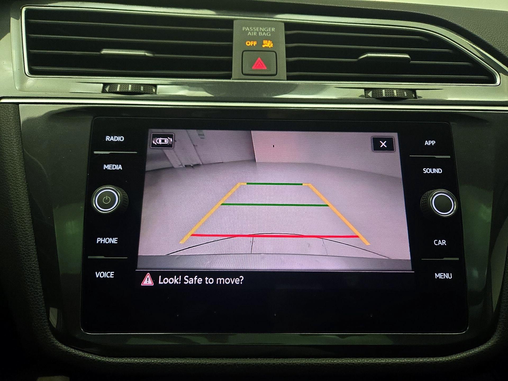 Thumbnail: 2024 Volkswagen Tiguan - 14