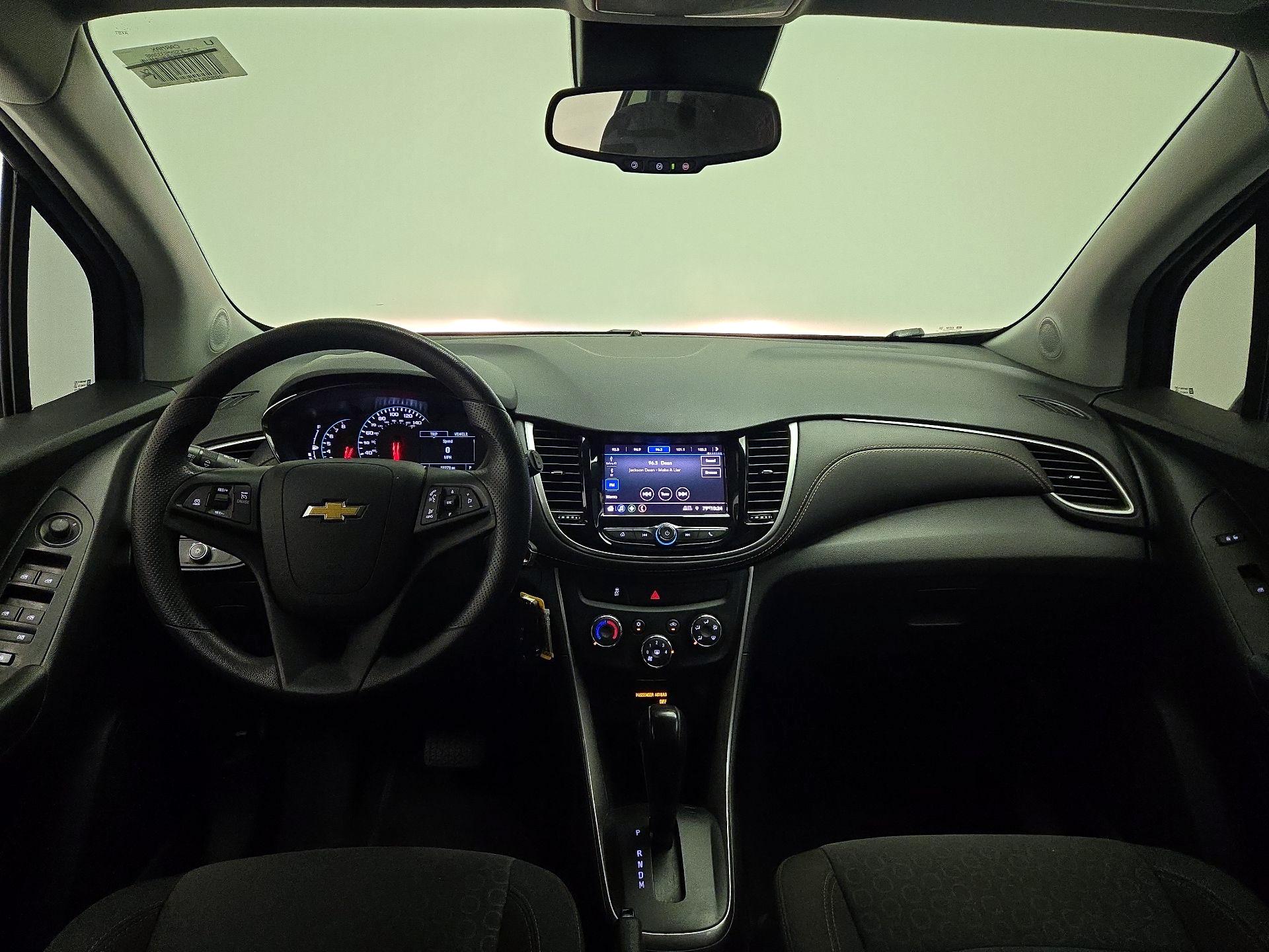 Thumbnail: 2021 Chevrolet Trax - 9