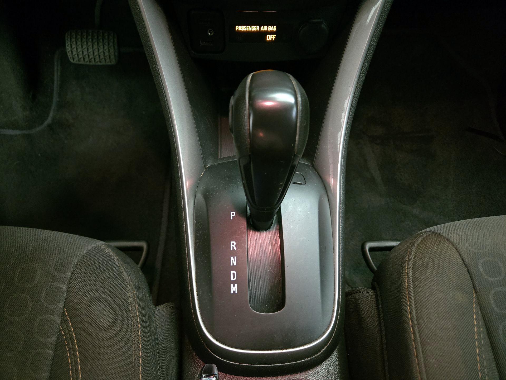 Thumbnail: 2021 Chevrolet Trax - 17