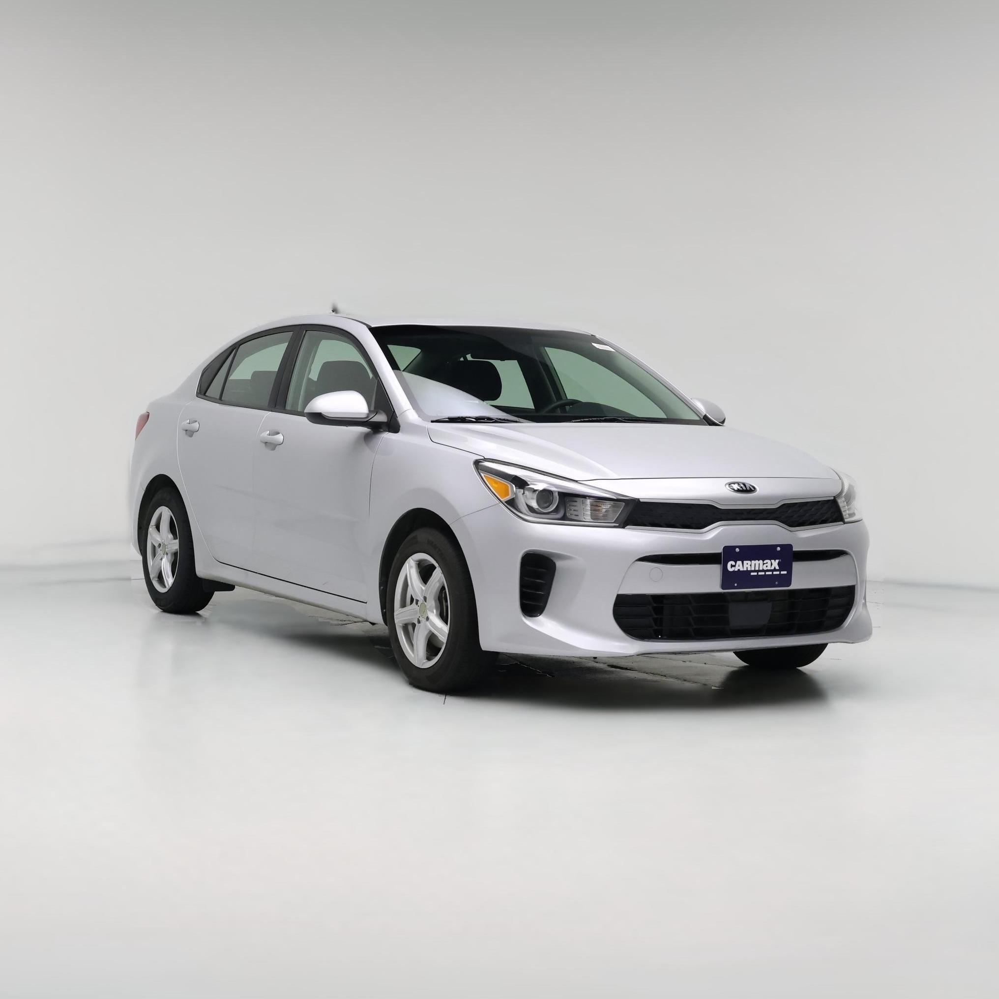 Thumbnail: 2019 Kia Rio - 1